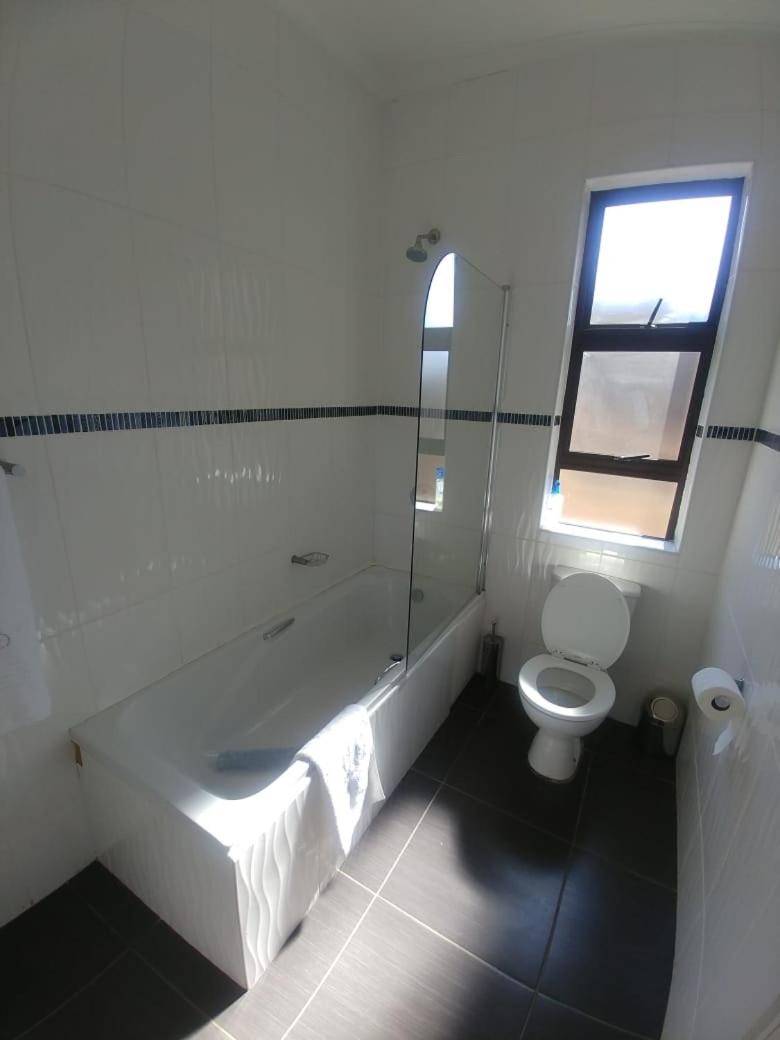 Deluxe Room - Photo 2