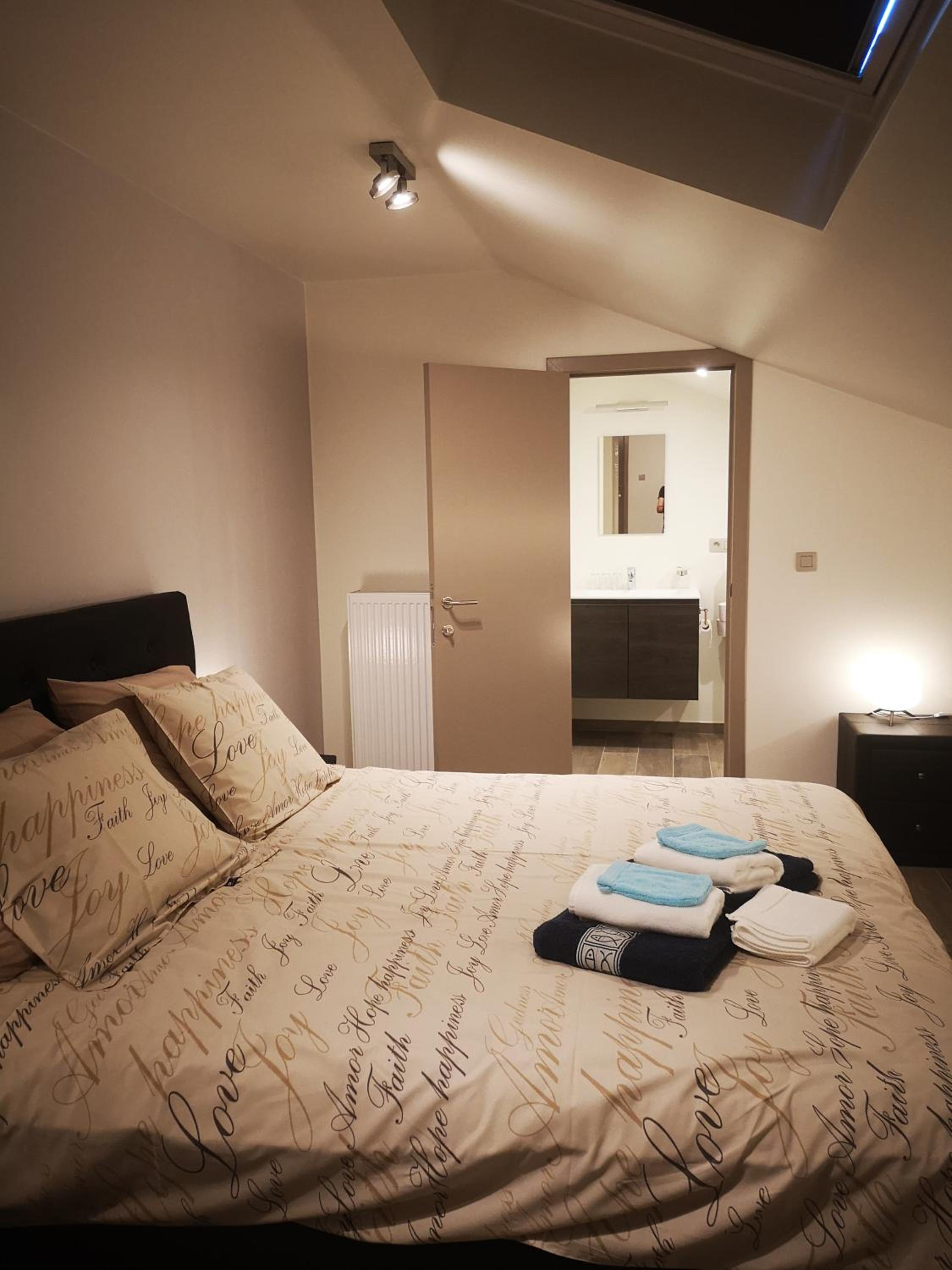 Triple Room with Bathroom - Photo 7