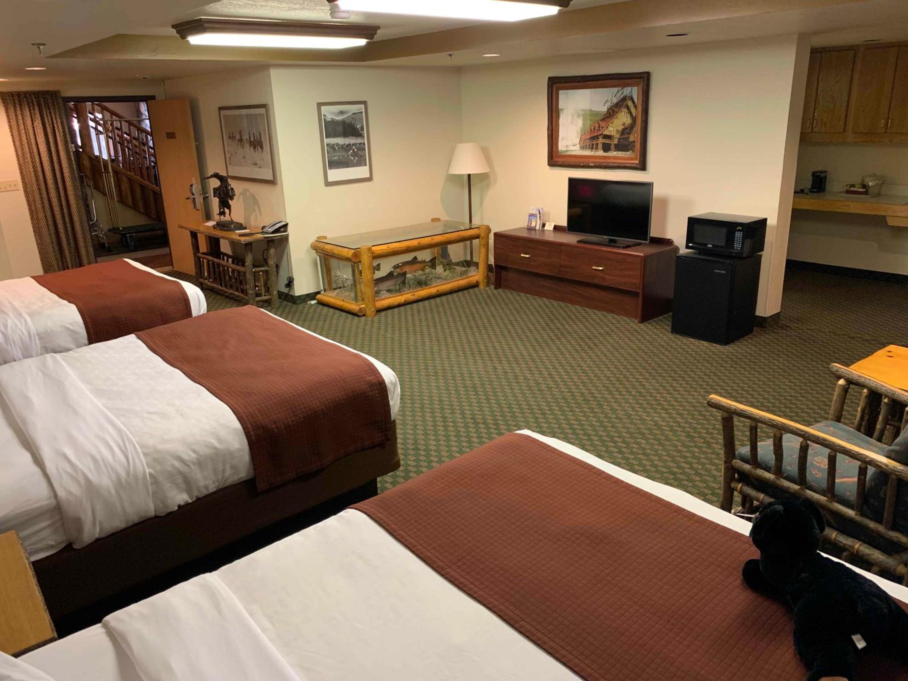 Triple Room - Non-Smoking photo 1