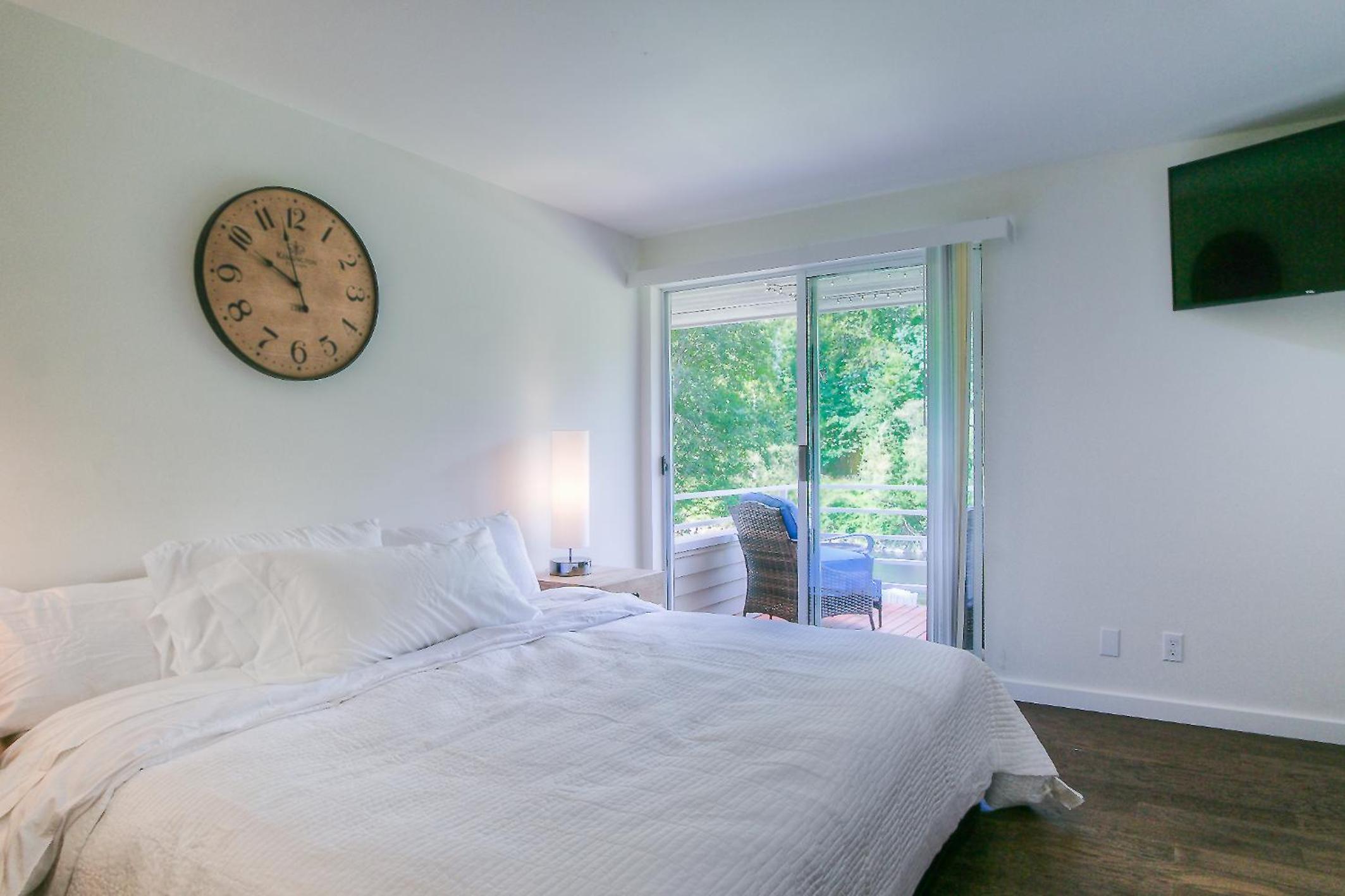 Two-Bedroom Townhouse - Photo 1