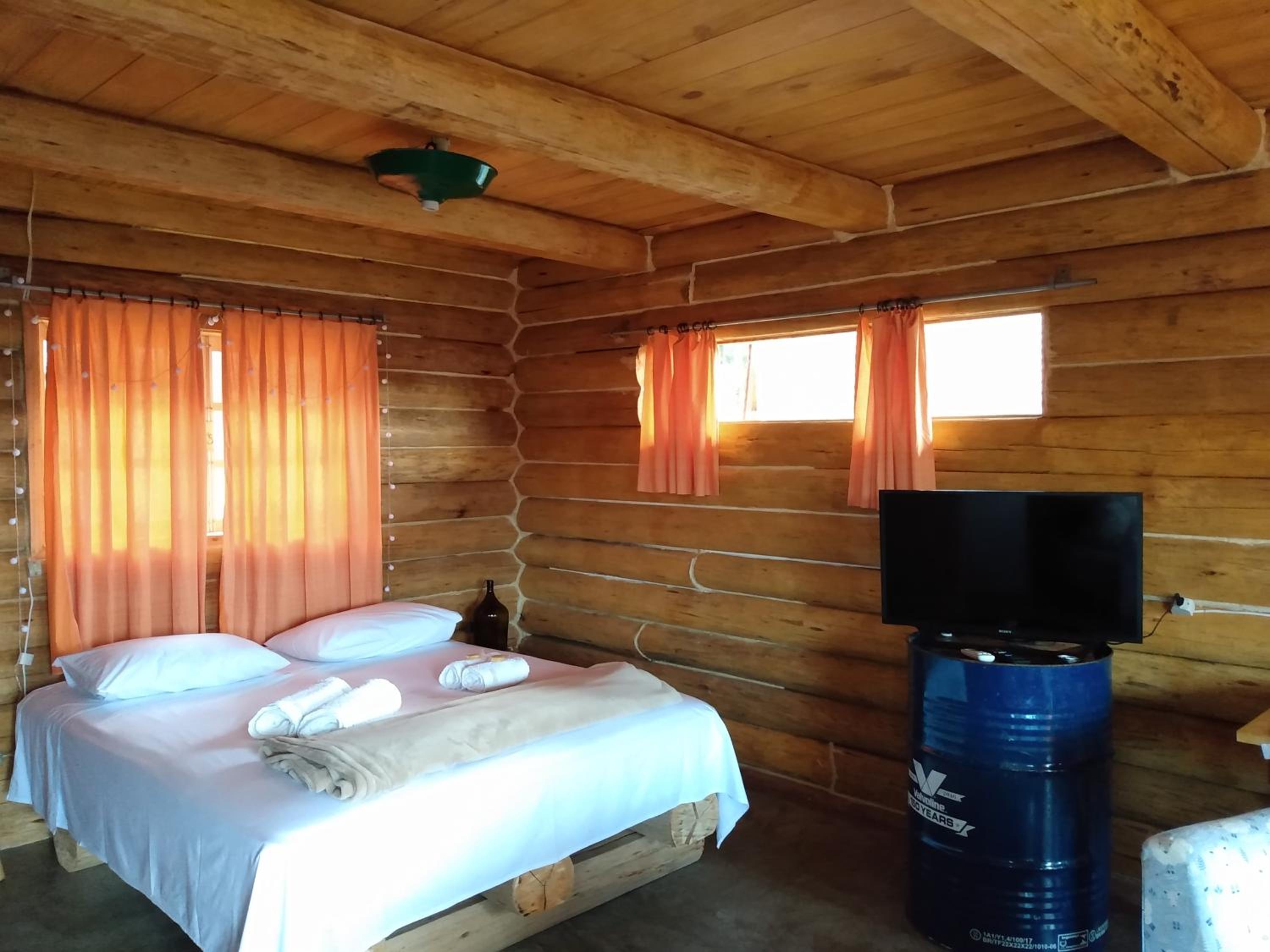 Double Room with Mountain View - Photo 1