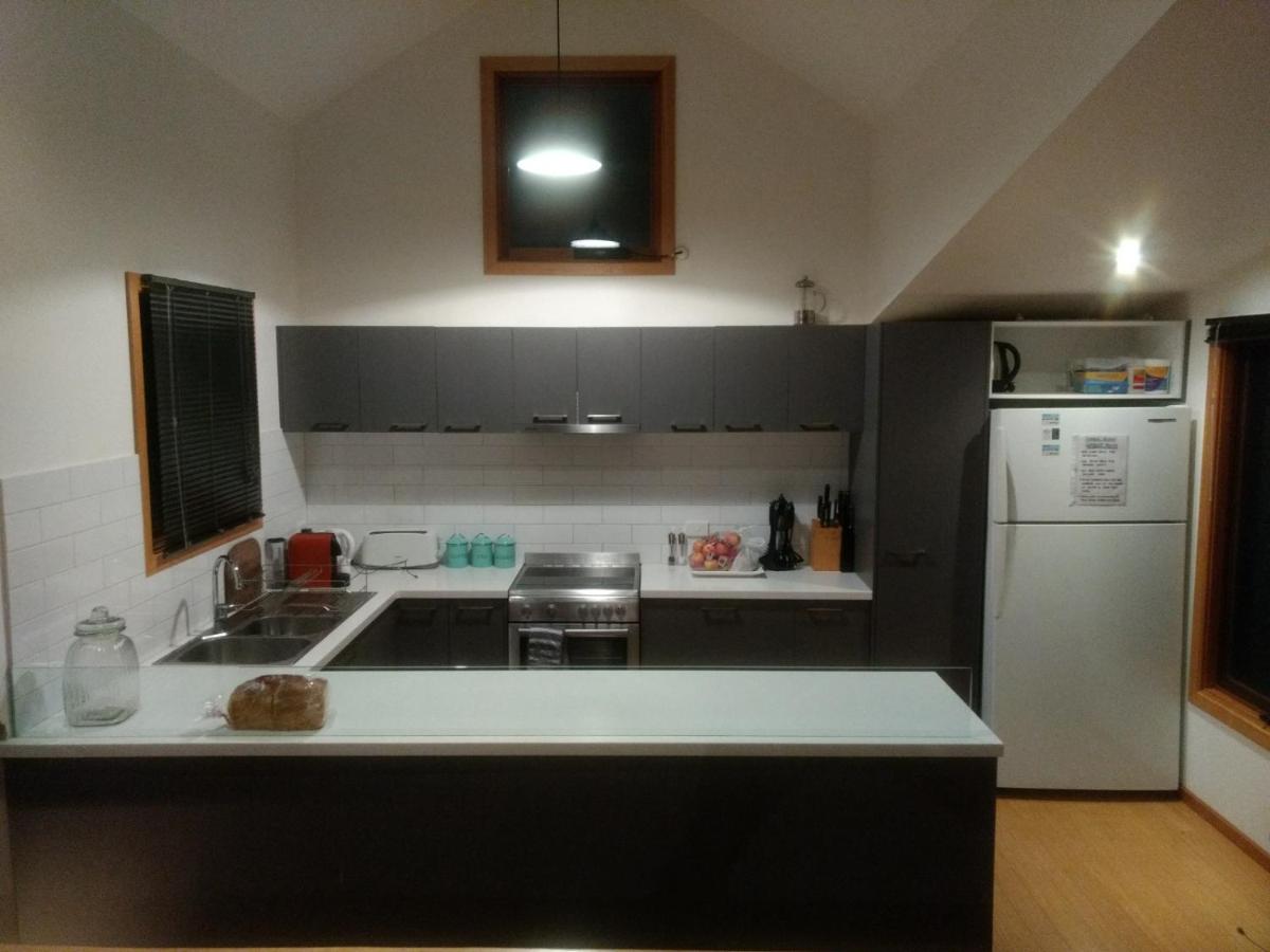Three-Bedroom House - Photo 8