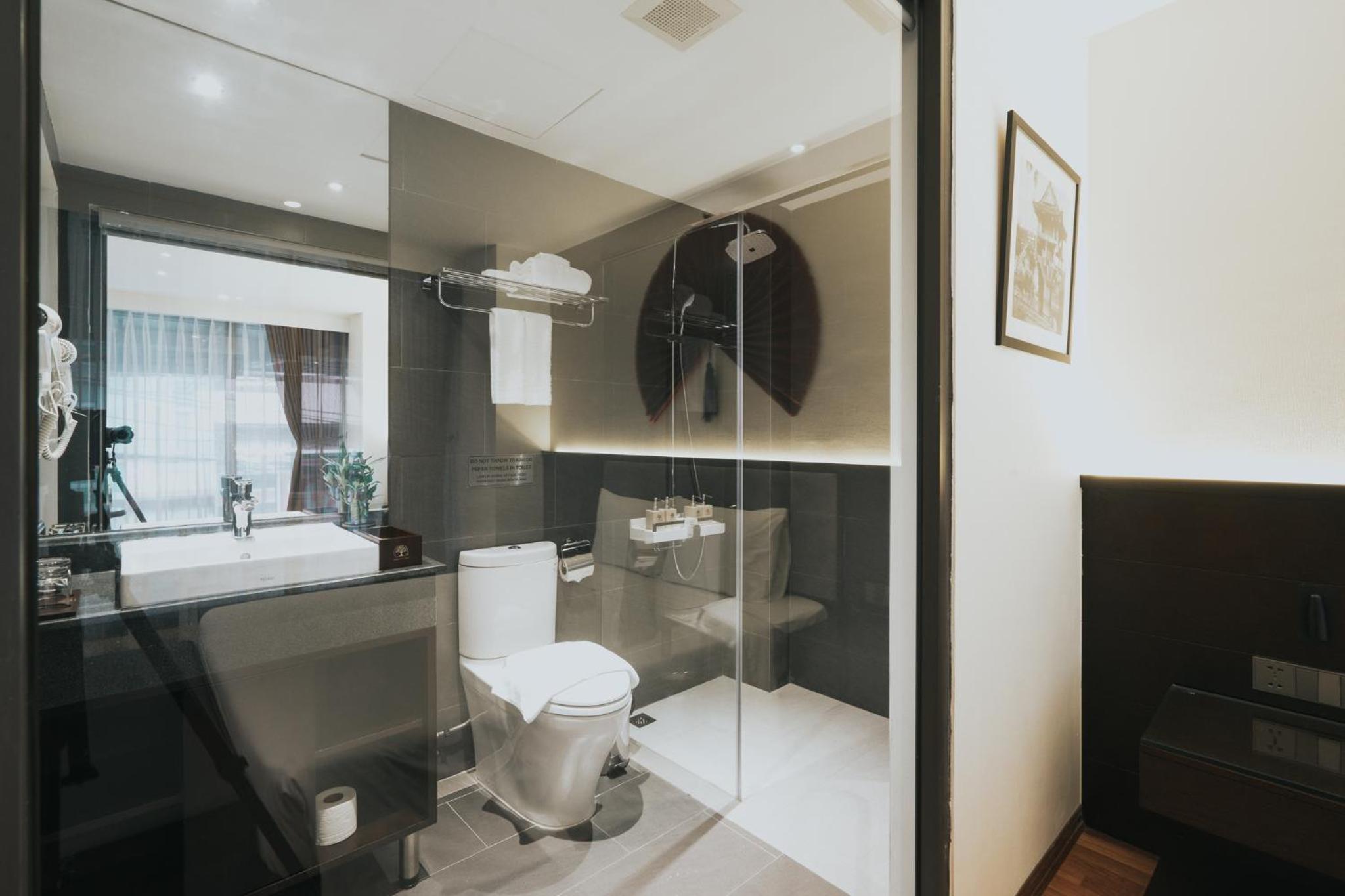 Suite with City View