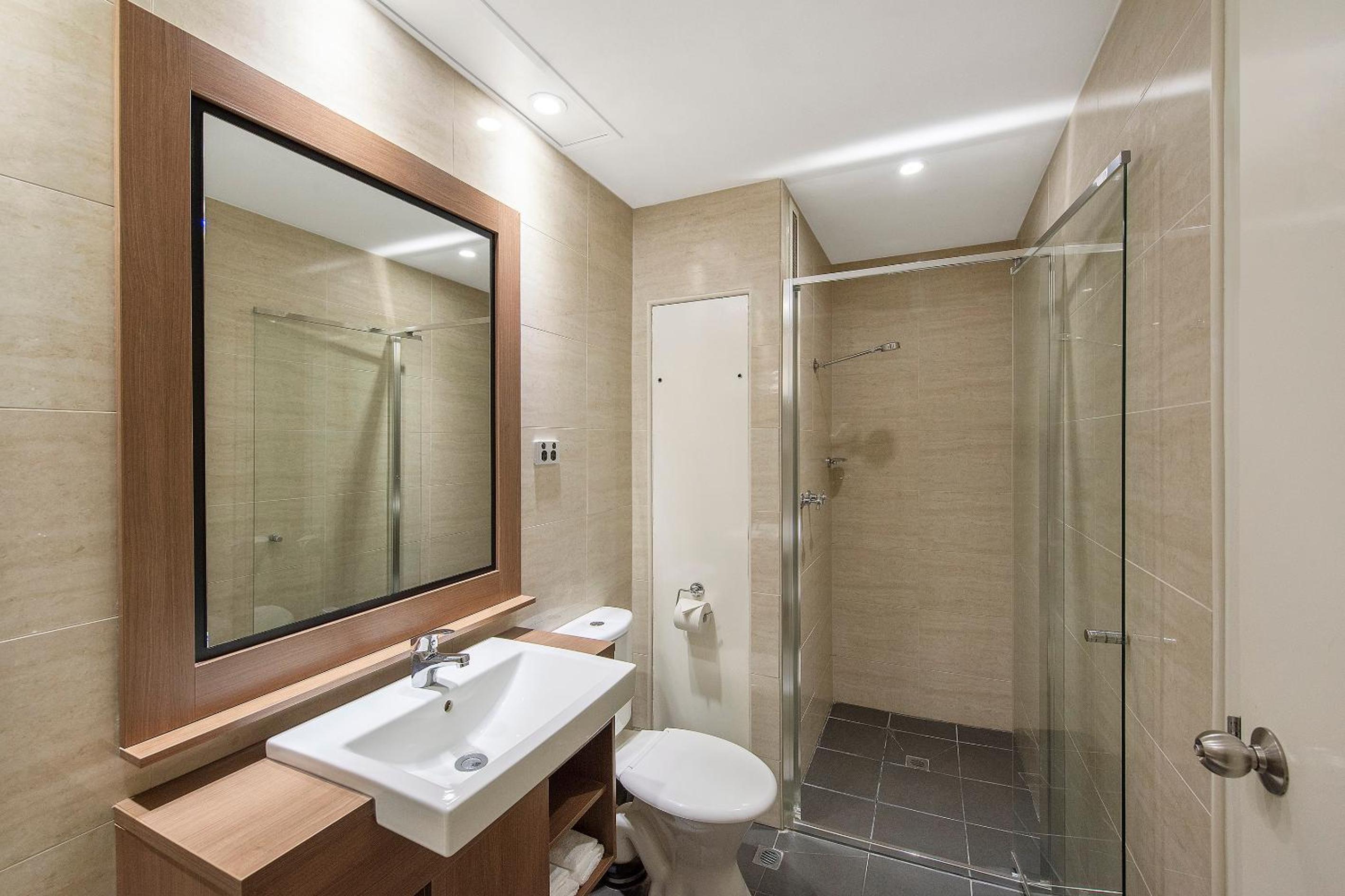 Premium Queen Room - Photo 3