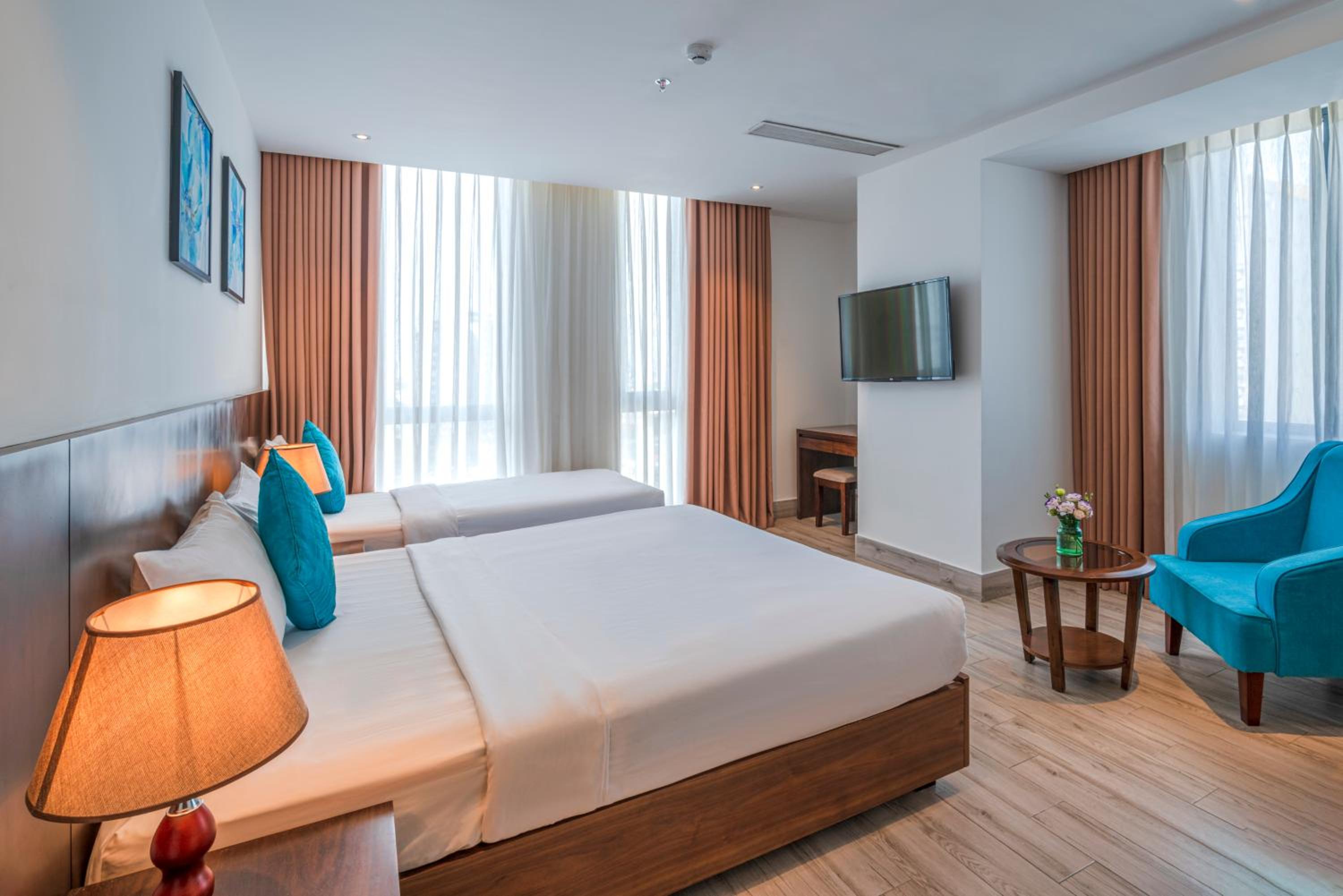Deluxe Triple Room photo 2