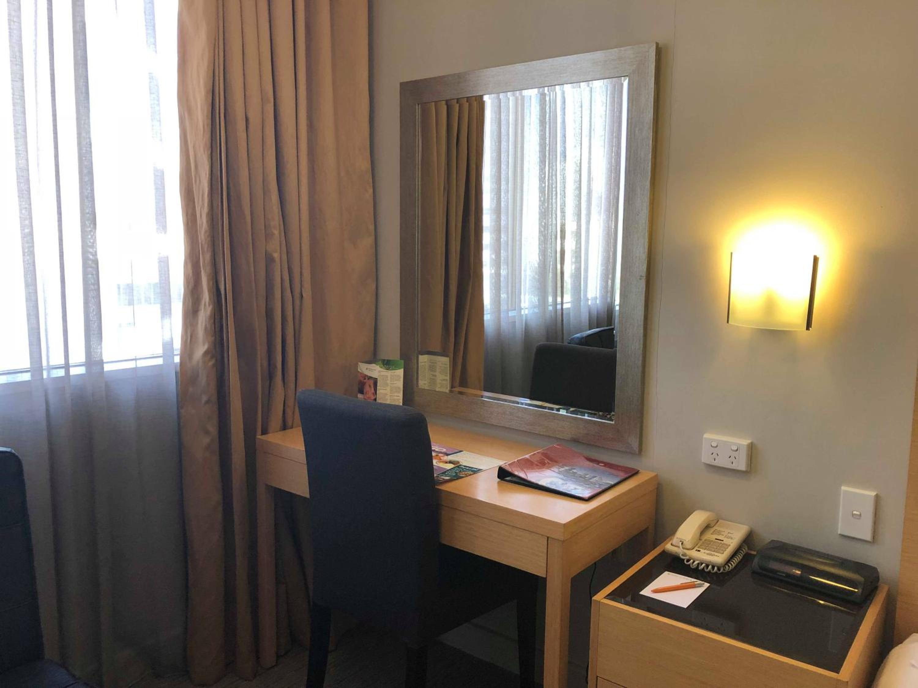 Standard Queen Room photo 3