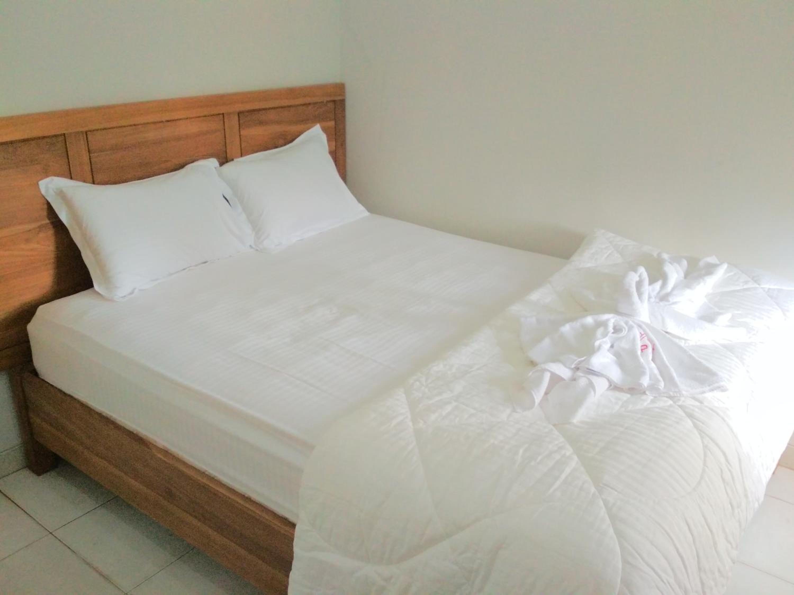 Twin Room with Private External Bathroom - Photo 6
