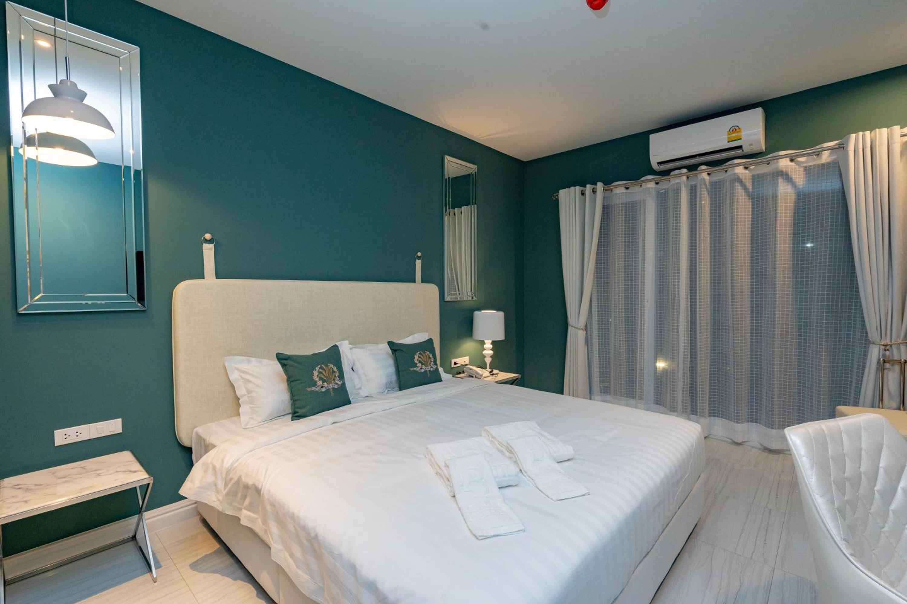 Standard Double Room - Photo 32