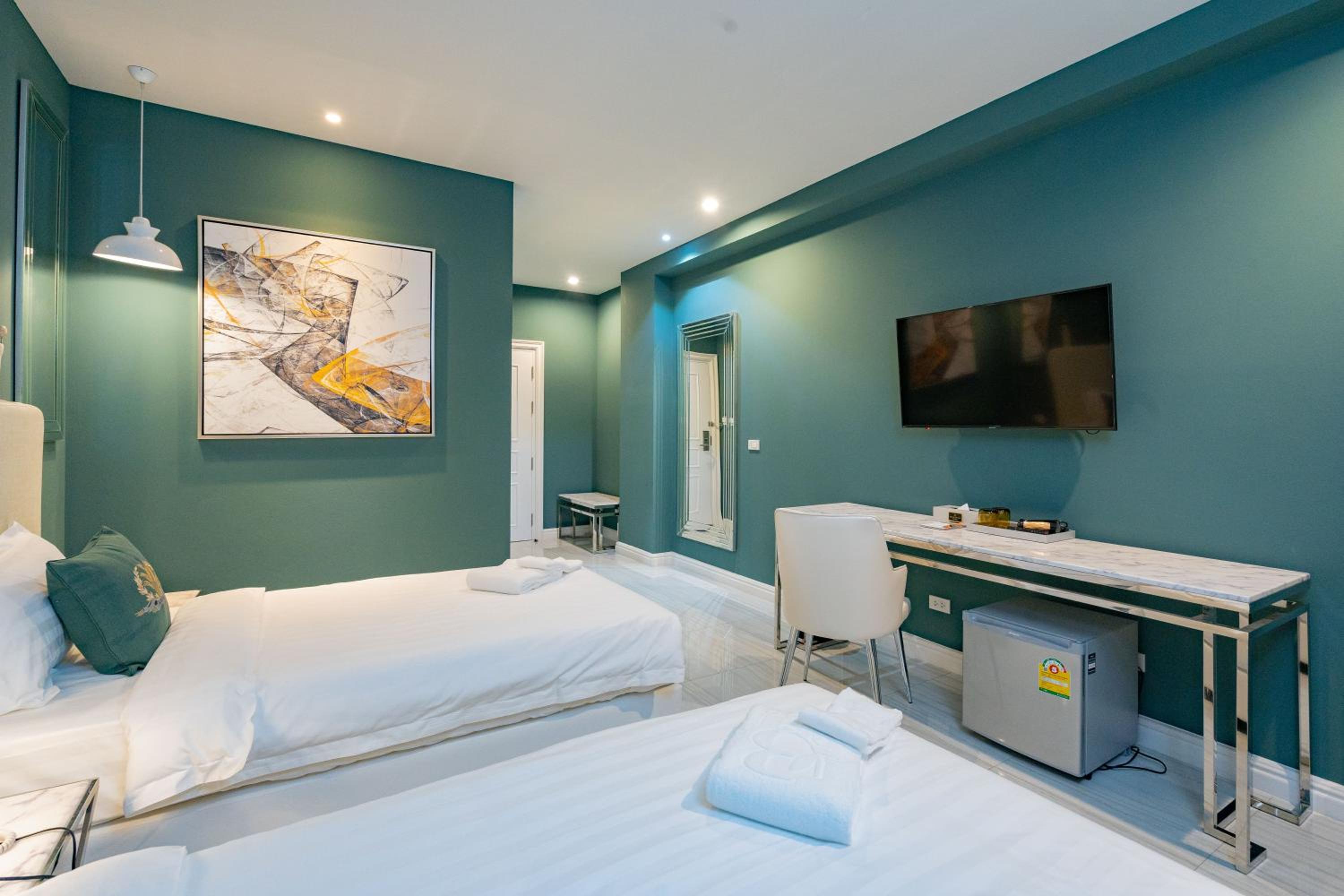 Standard Twin Room - Photo 28