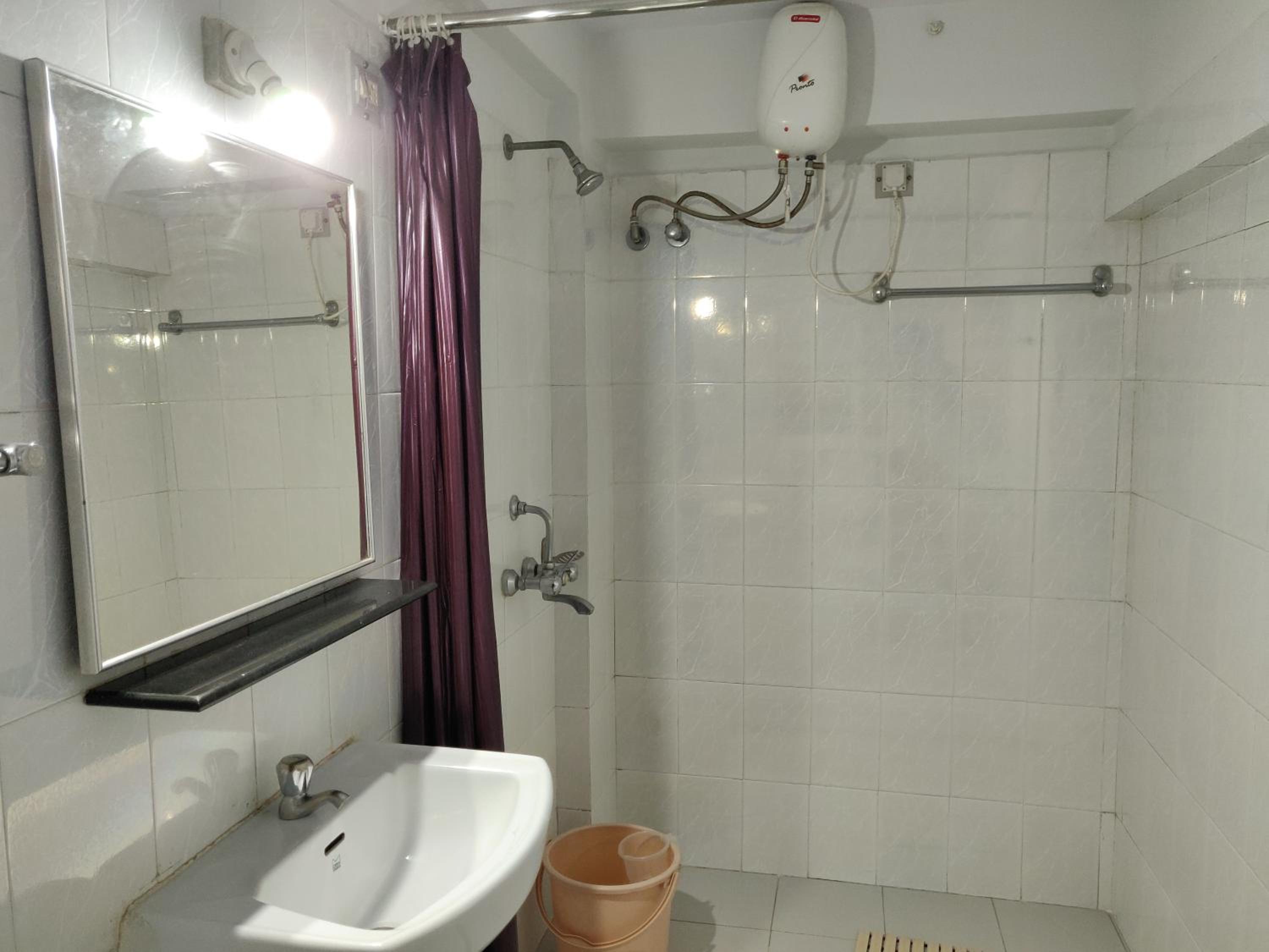 Standard Triple Room - Photo 2