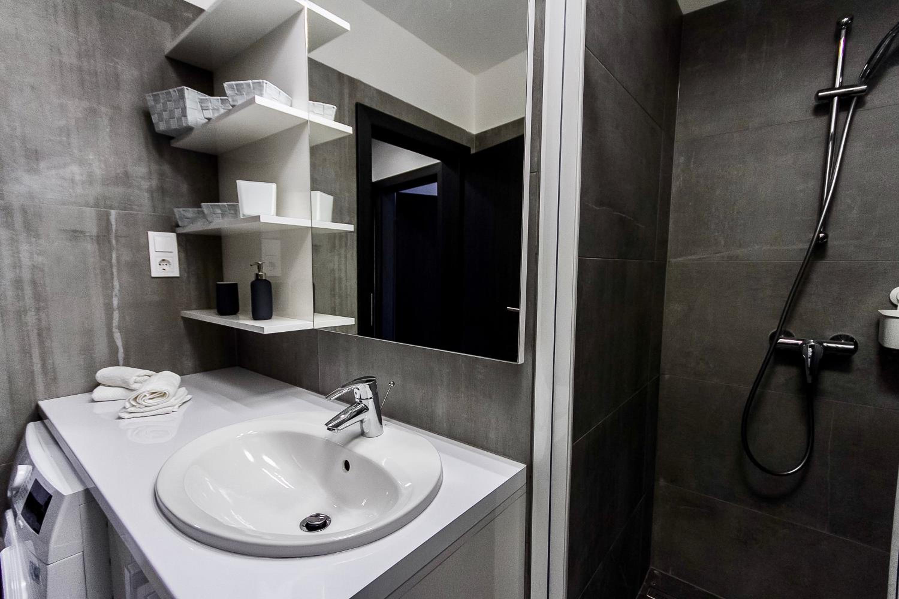 Apartment - Ground Floor - Photo 19