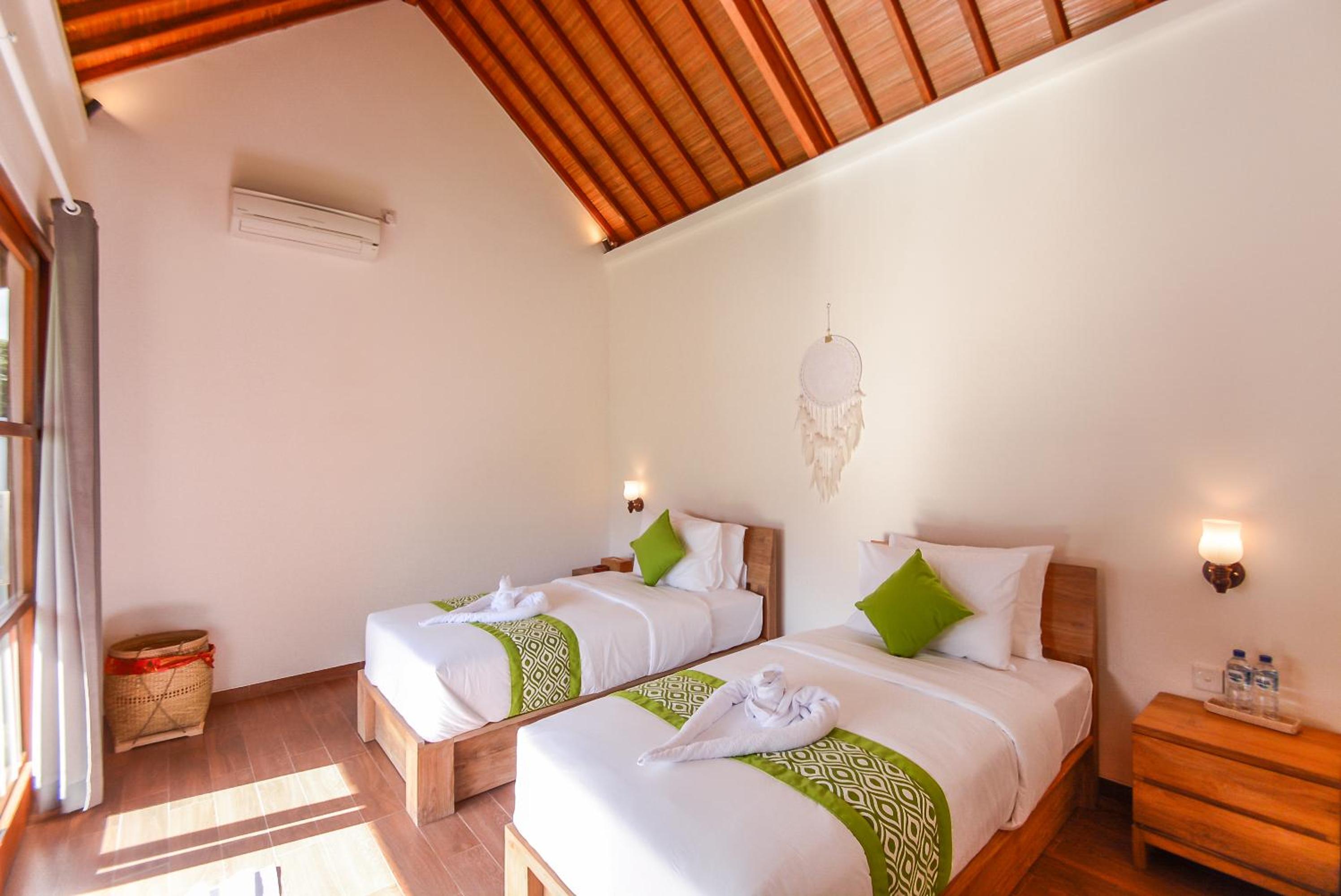 Three-Bedroom Villa - Photo 34