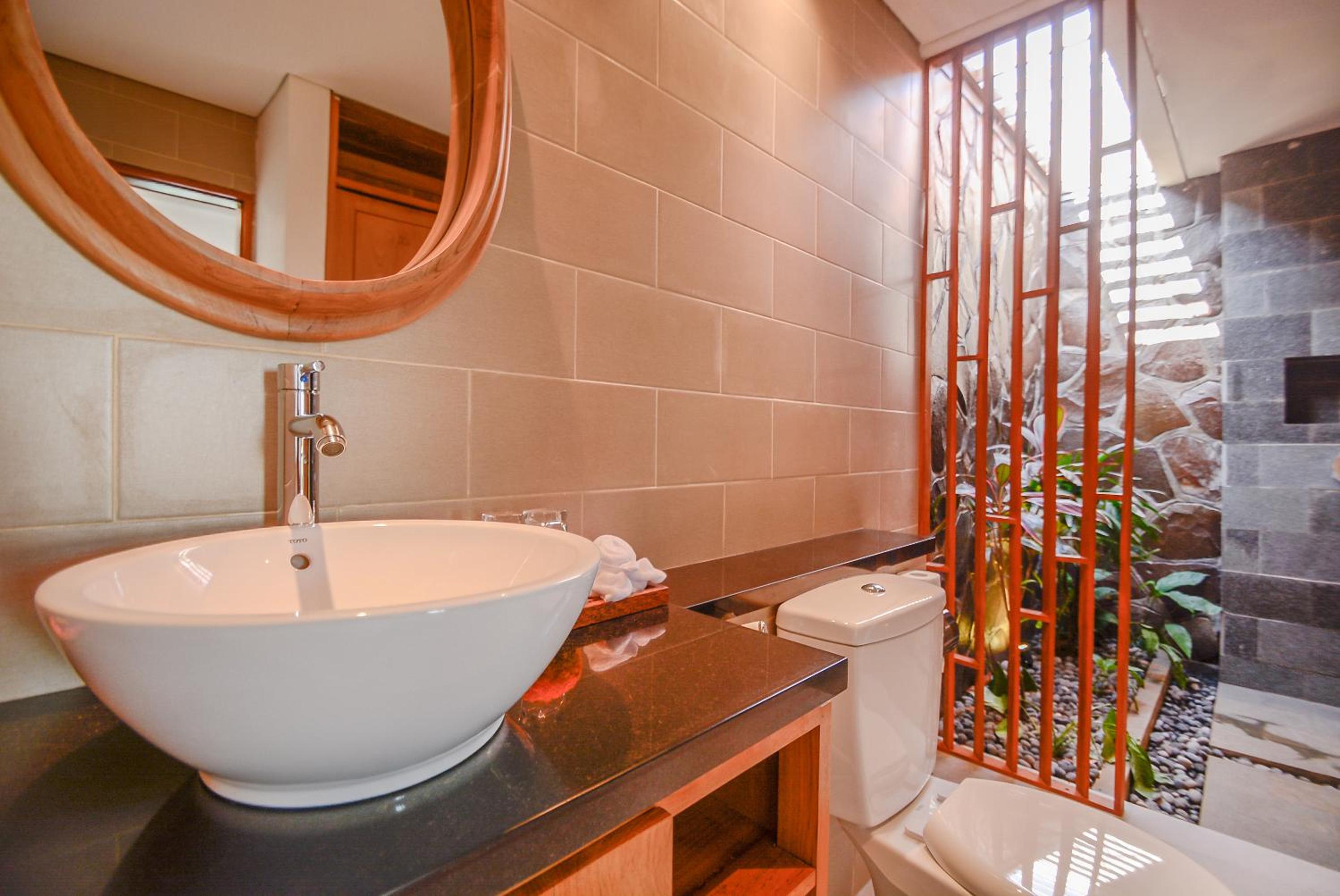 Three-Bedroom Villa - Photo 18