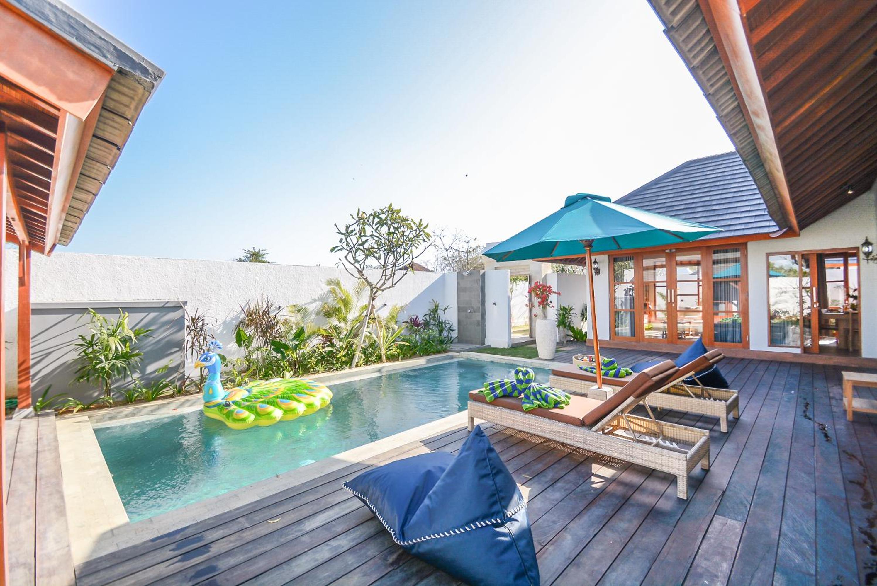 Three-Bedroom Villa - Photo 11