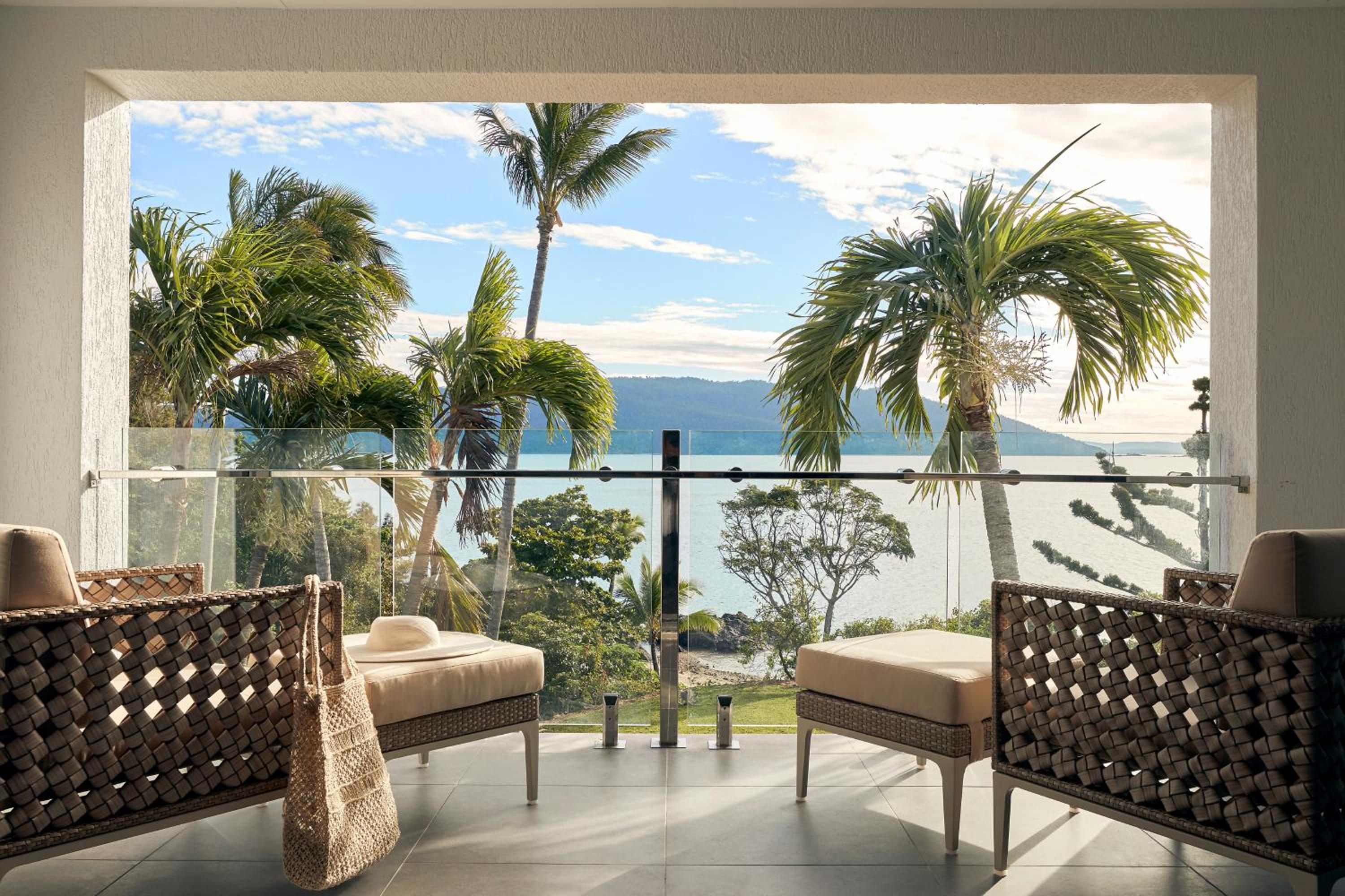 Serenity King Suite - Inclusive of Return Ferry Transfers