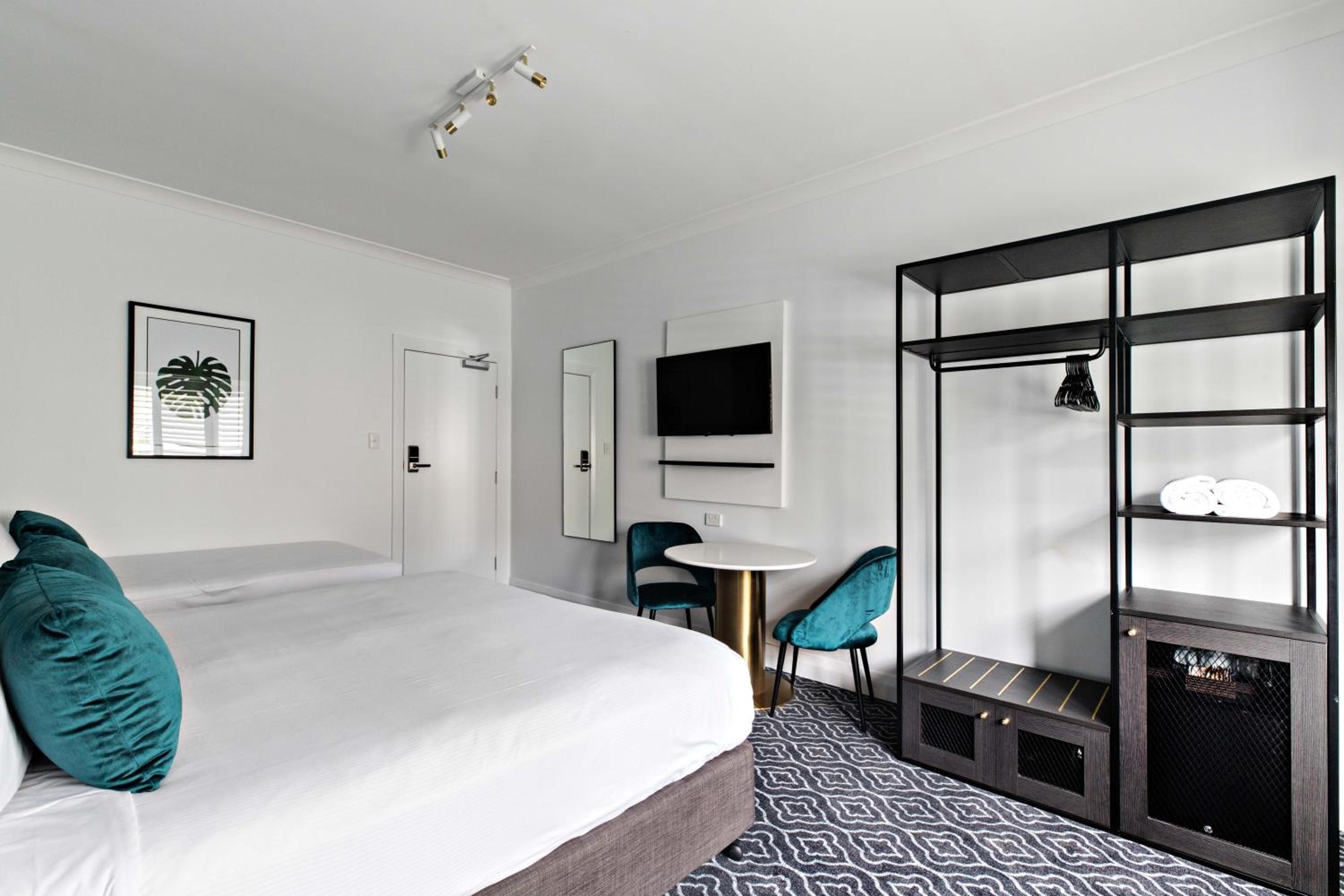 King Room (3 Adults)