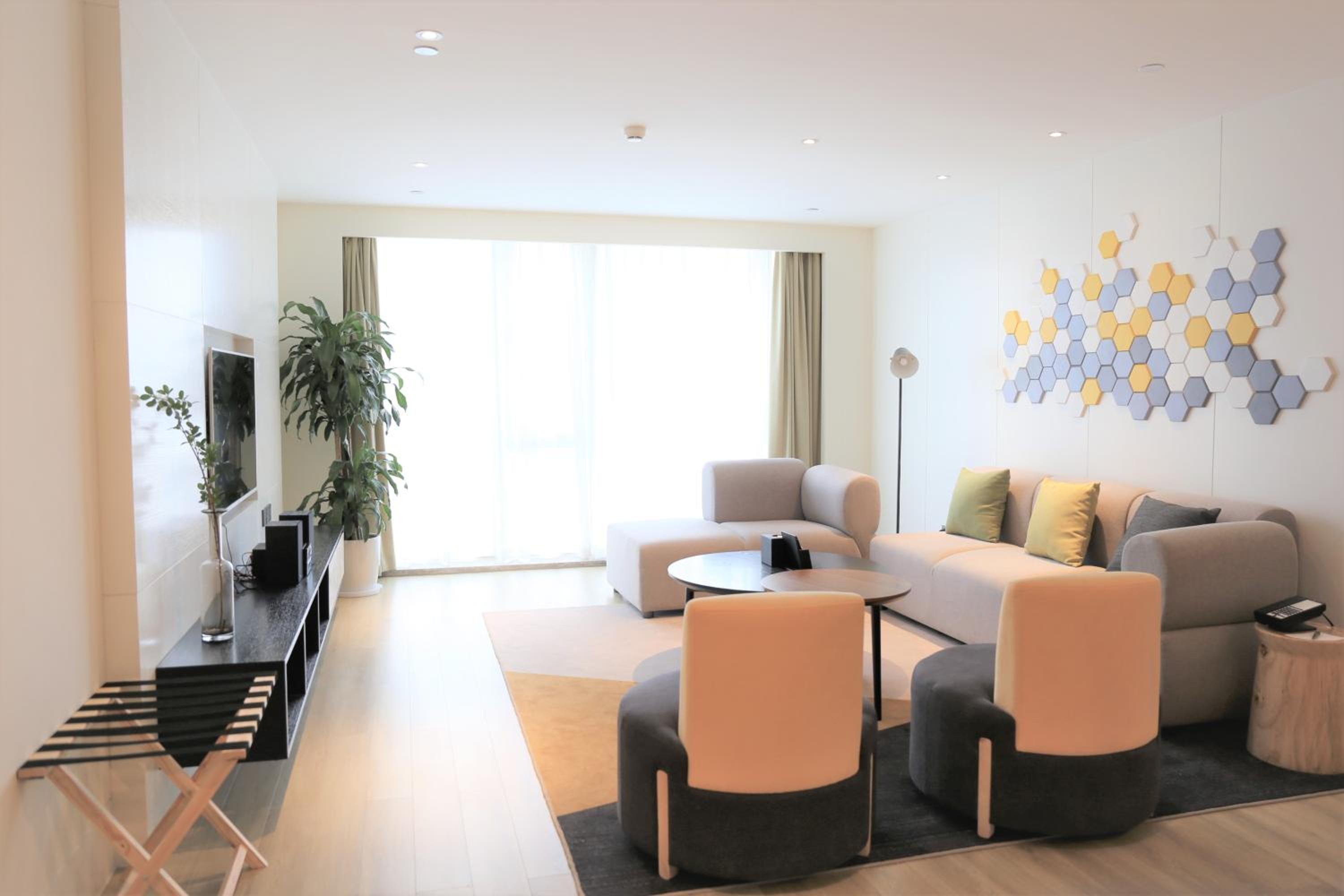 Three-Bedroom Executive thumbnail 5