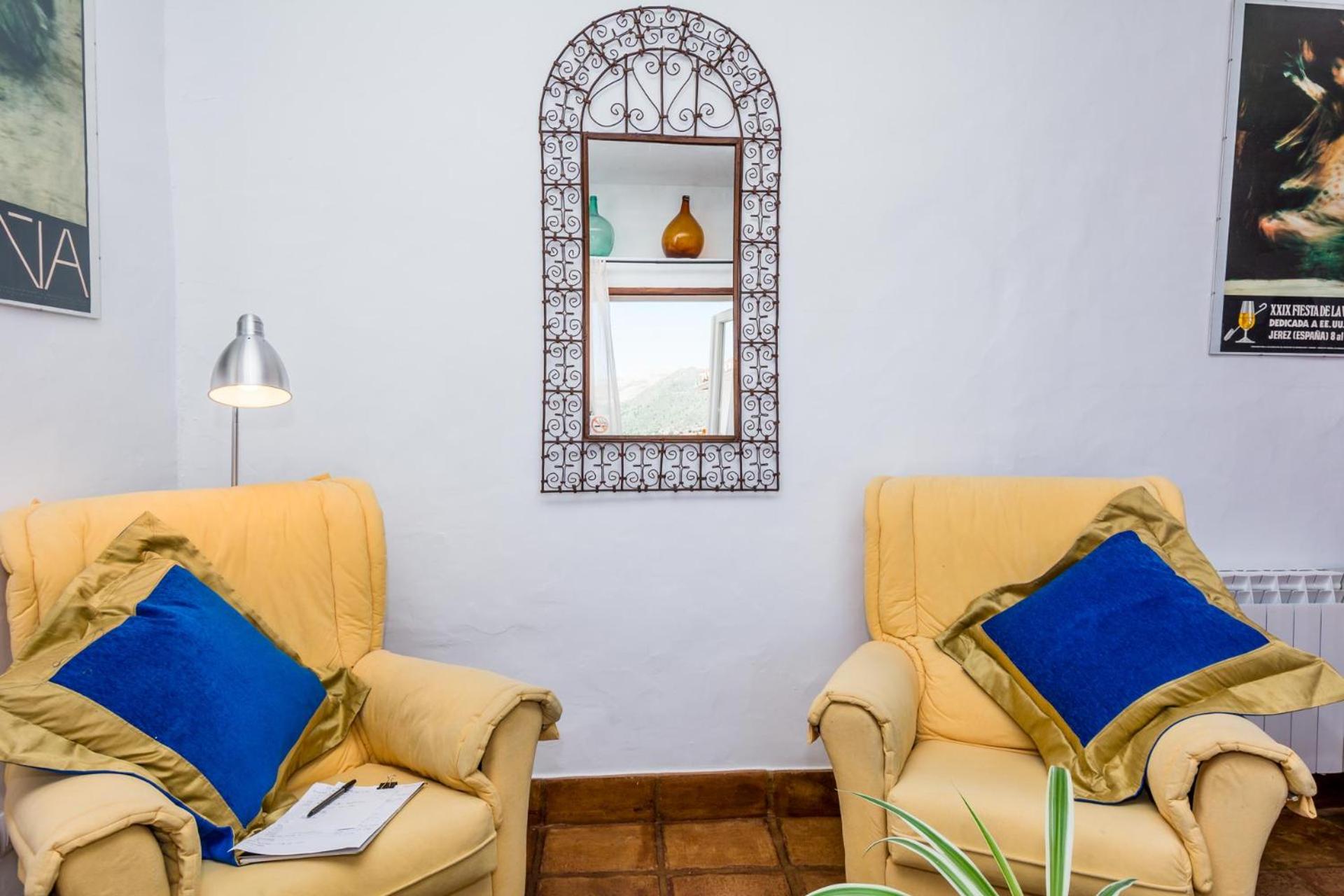 Habitación Doble o con Dos Camas Superiores con Balcón y Vistas