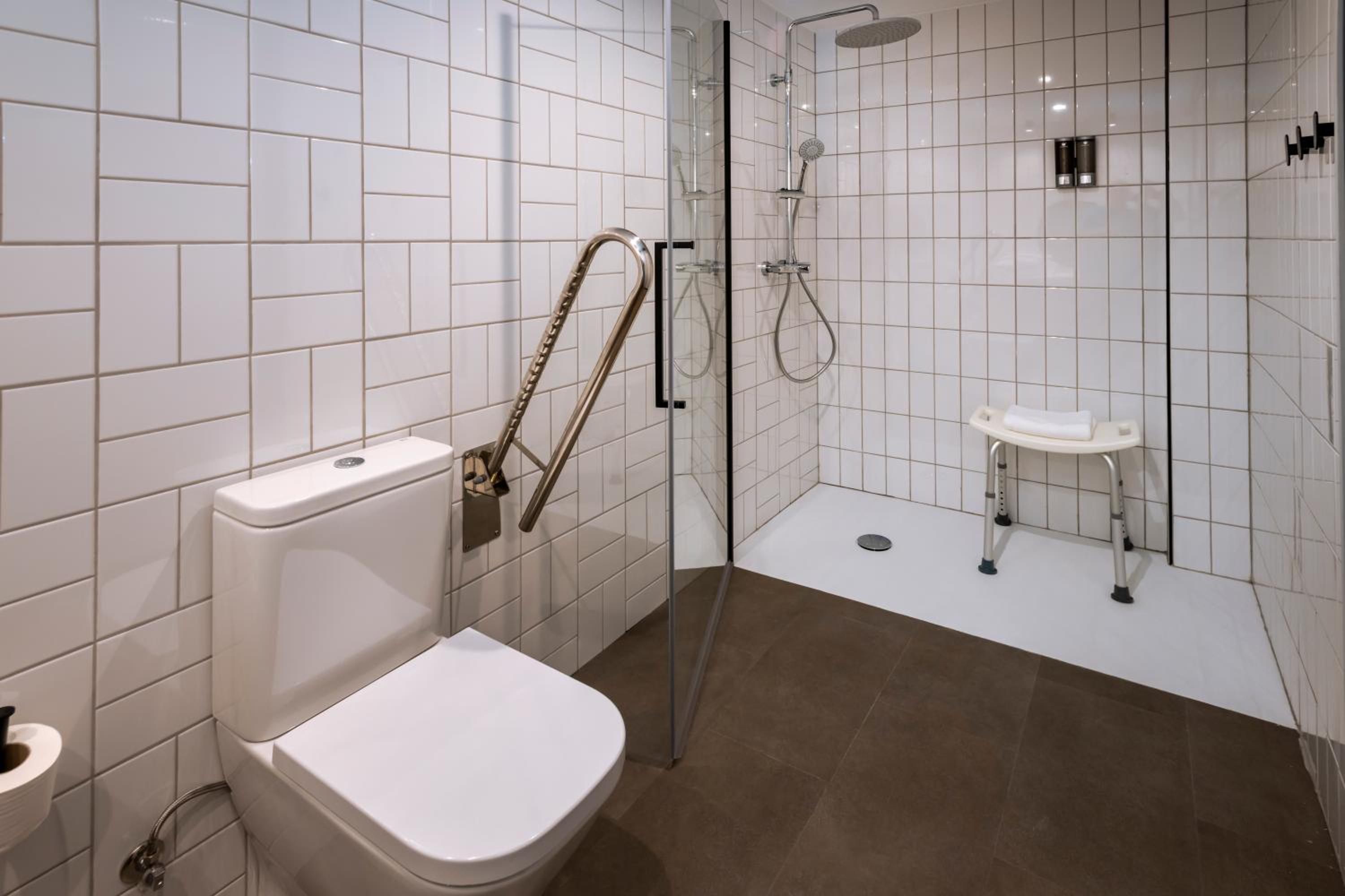 Double or Twin Room with Sea View - Photo 5