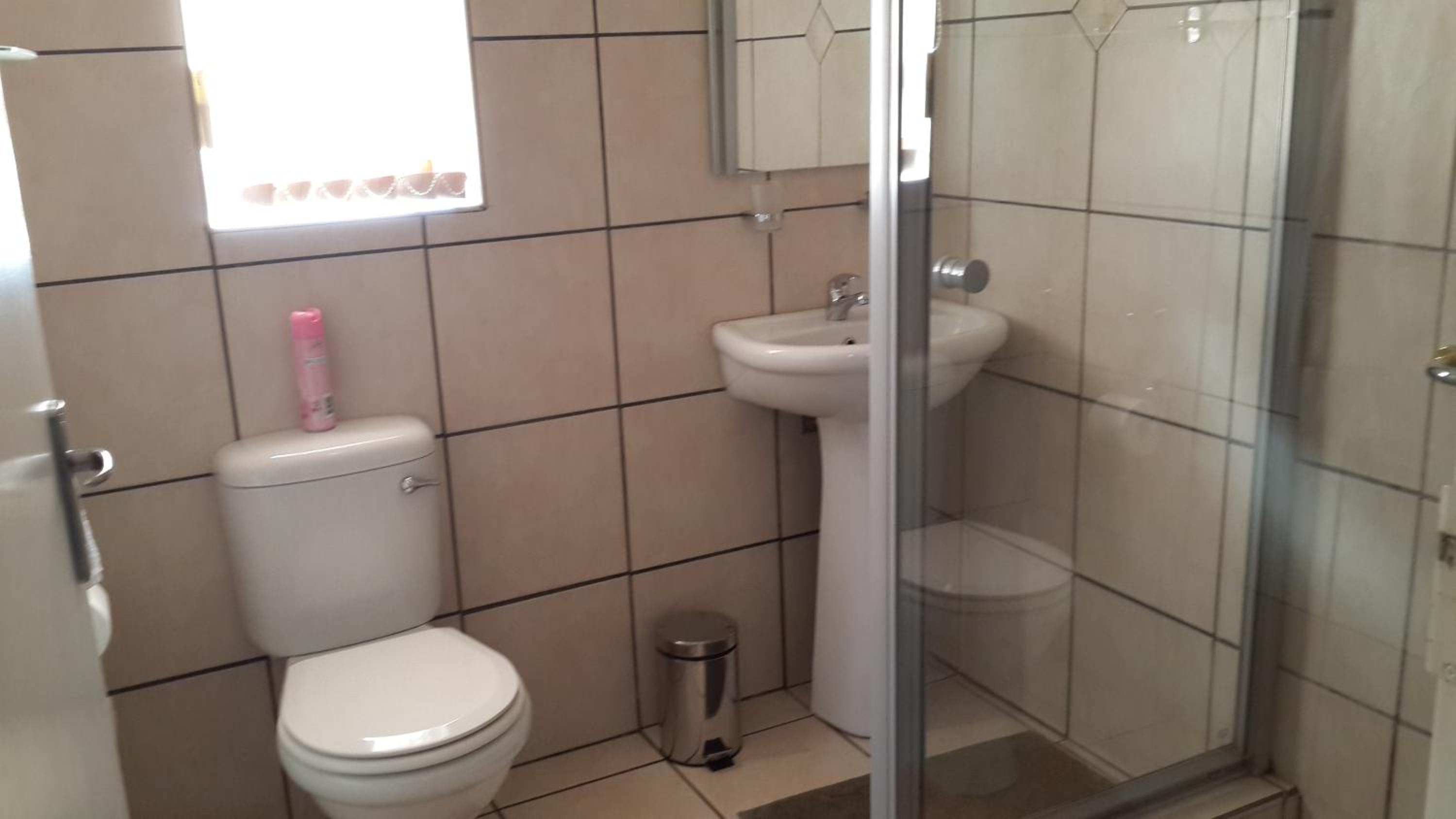  Double Room - Photo 8