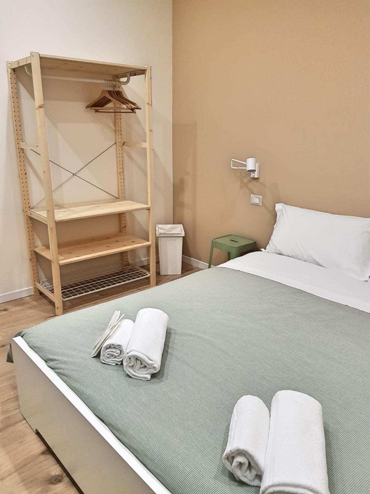 Budget Double Room photo 3