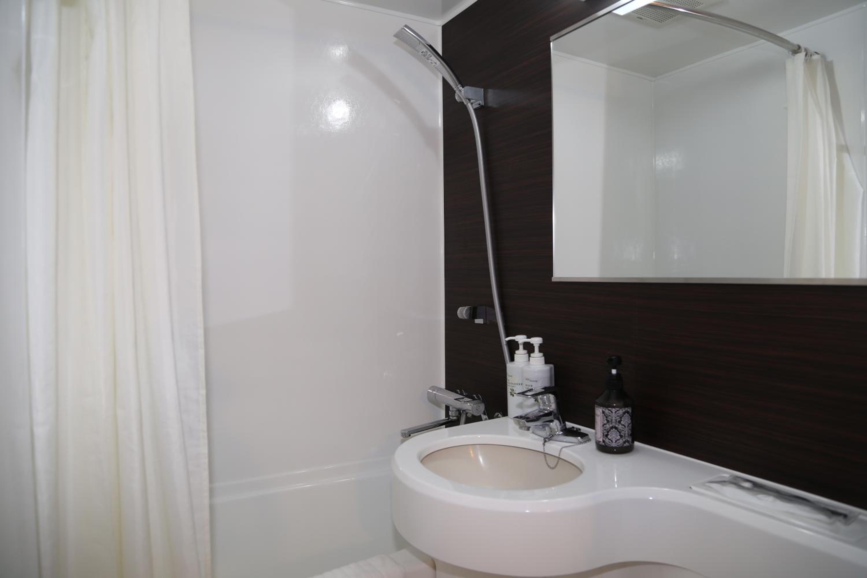 Double Room with Small Double Bed - Non-Smoking photo 3
