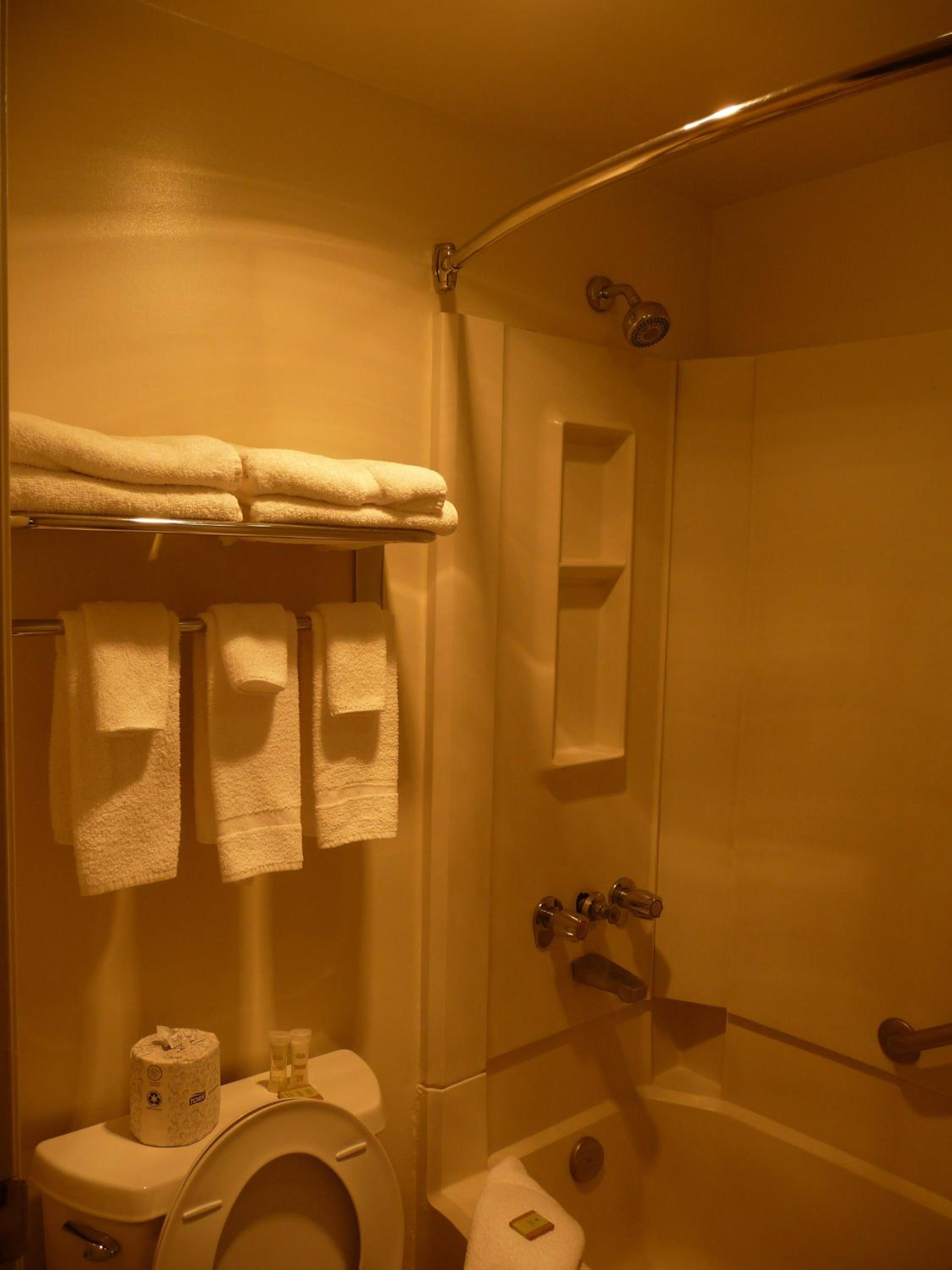 Double Room with Two Double Beds - Non-Smoking - Photo 5