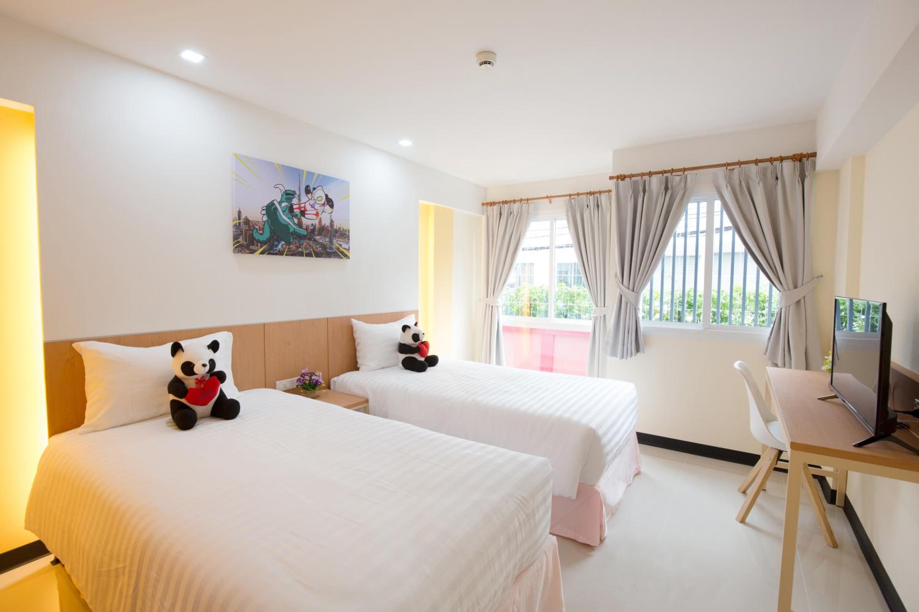 Standard Twin Room - Photo 5