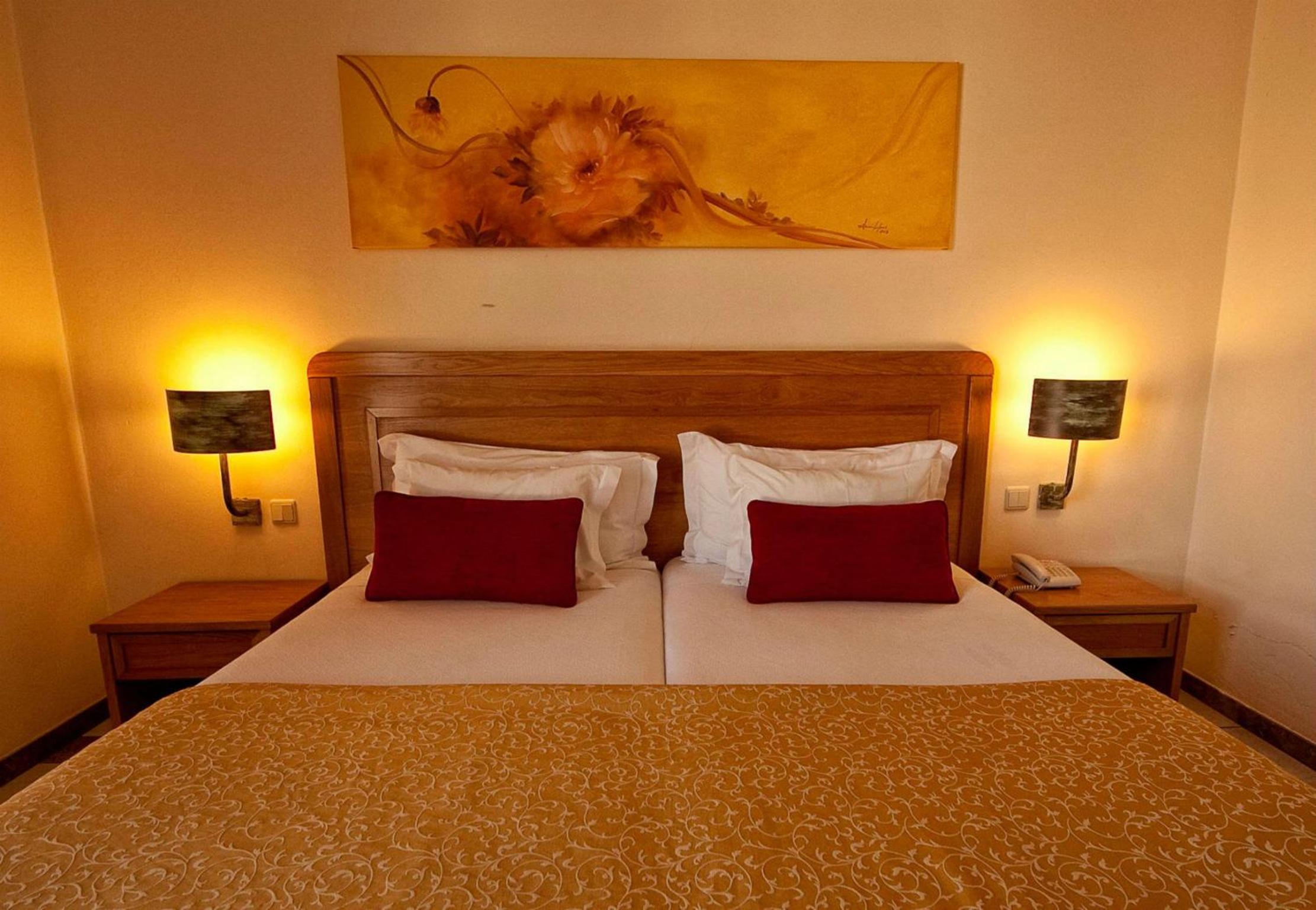 Twin Room - Photo 1