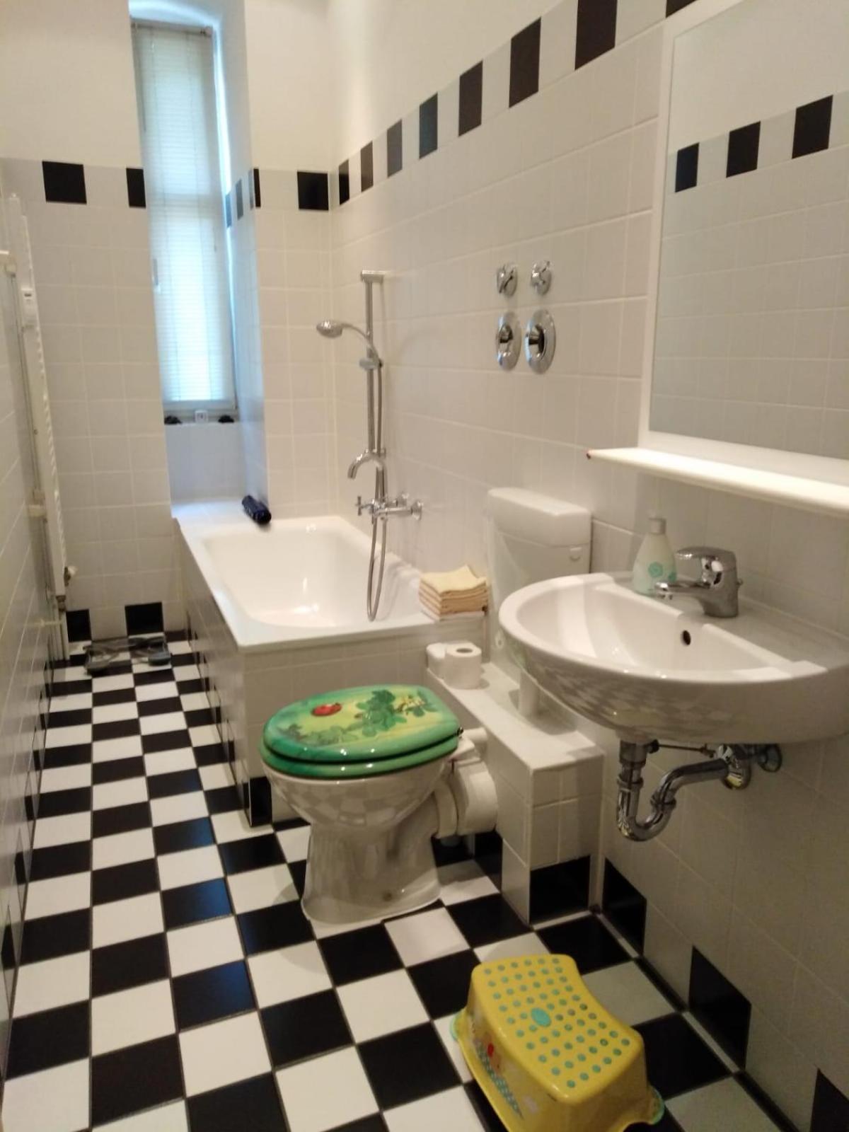 Apartment photo 2