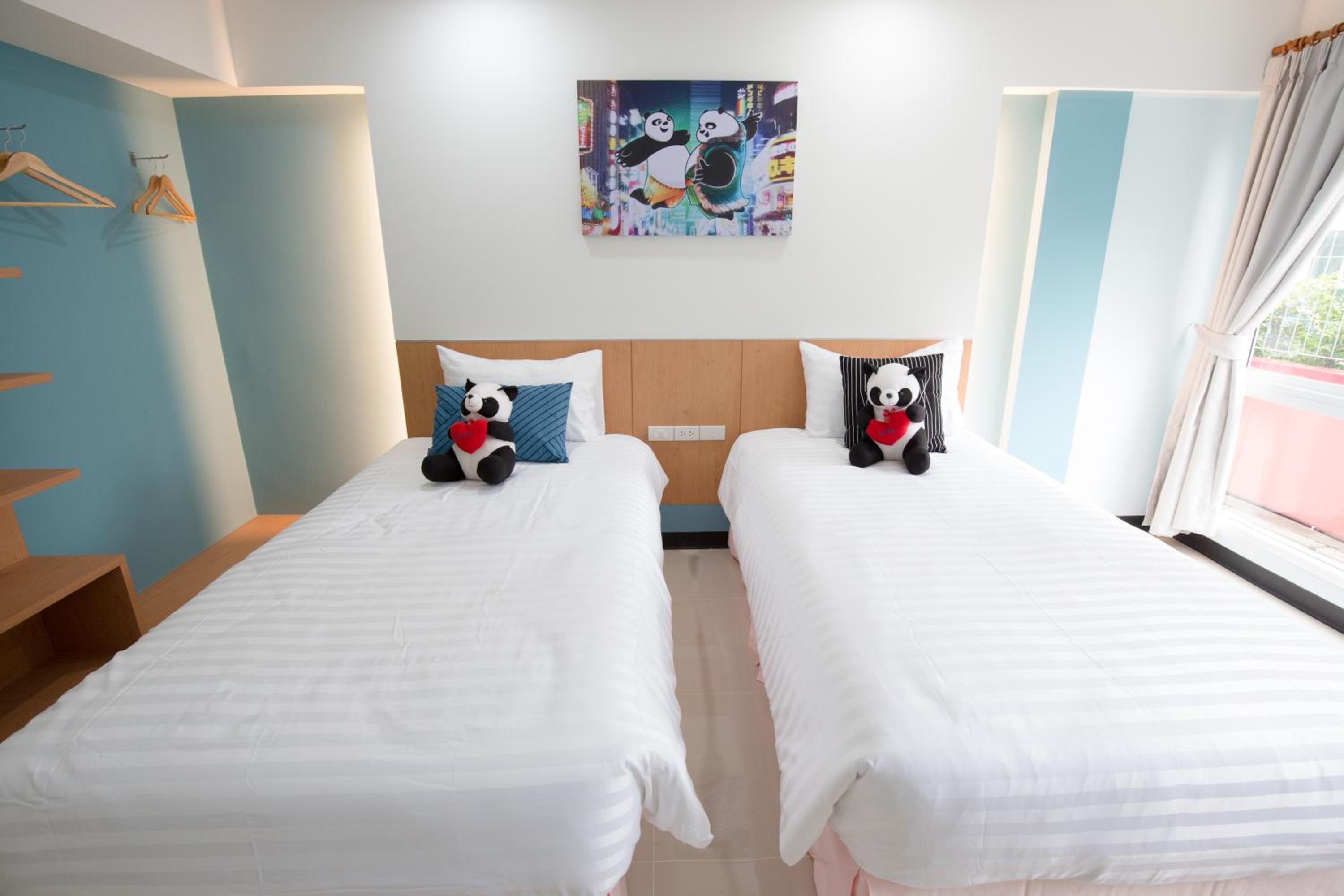 Standard Twin Room - Photo 1