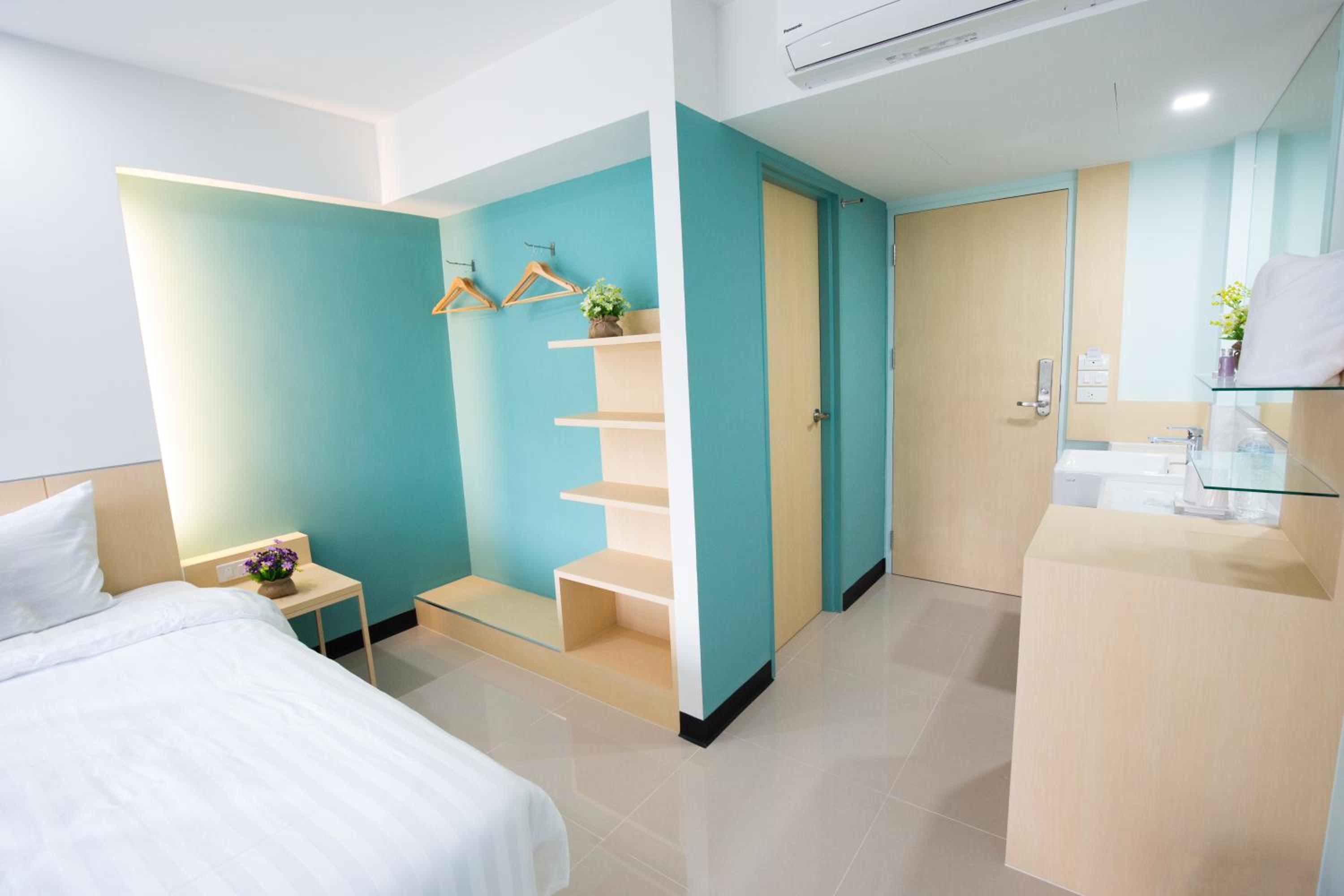 Standard Double Room - Photo 6