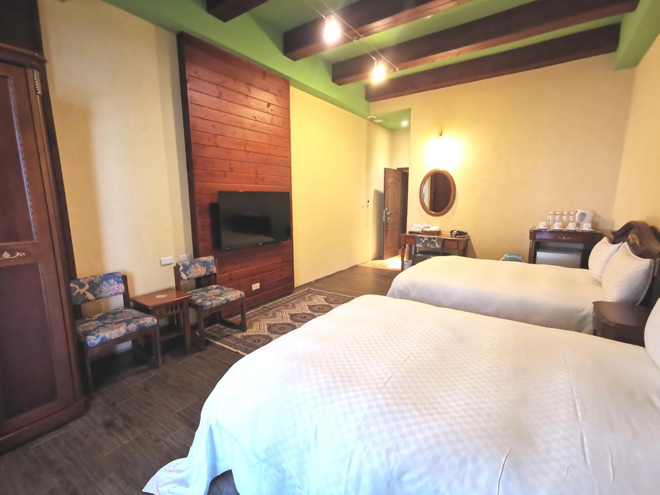 Quadruple Room with Garden View photo 2