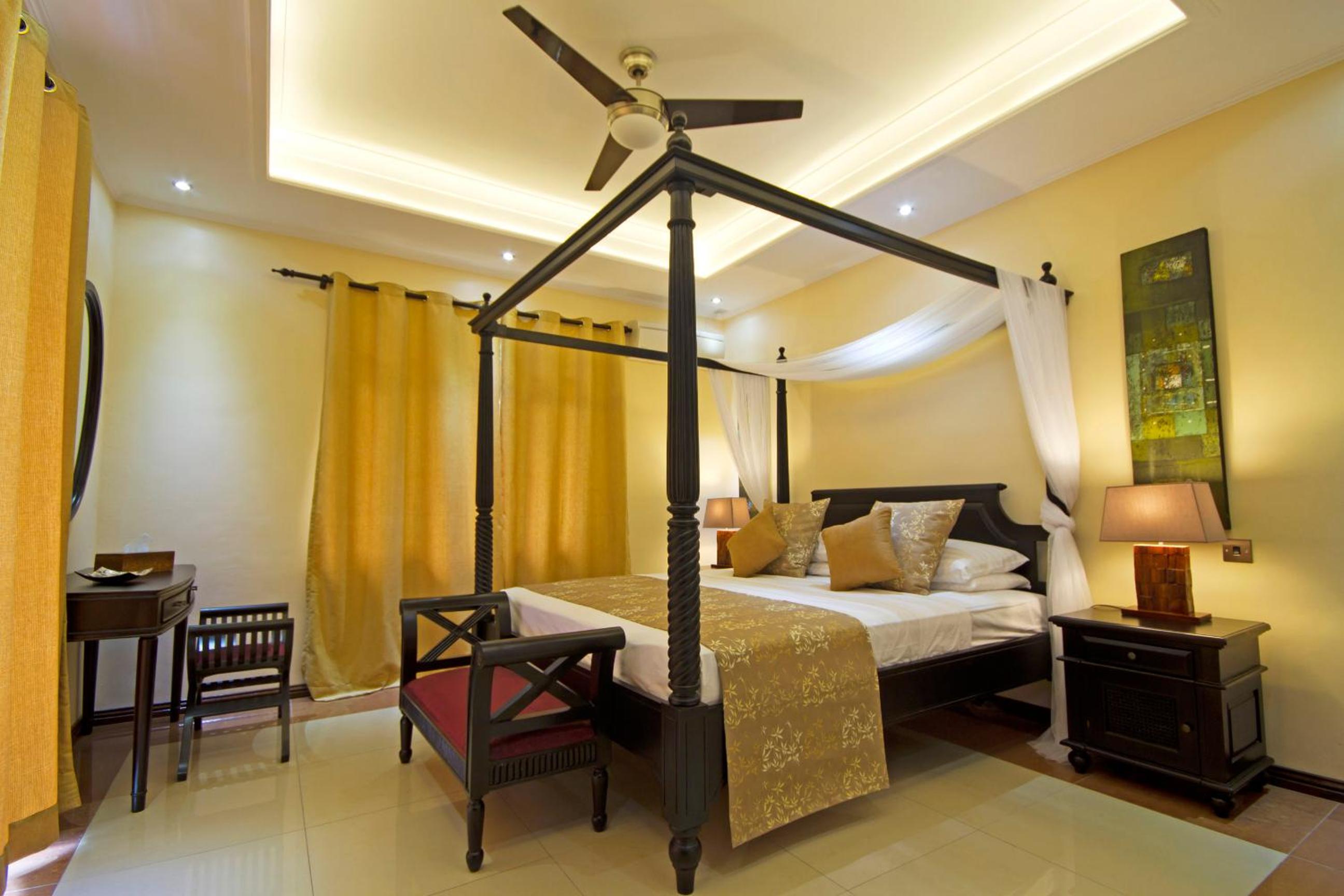 Three-Bedroom Villa photo 2