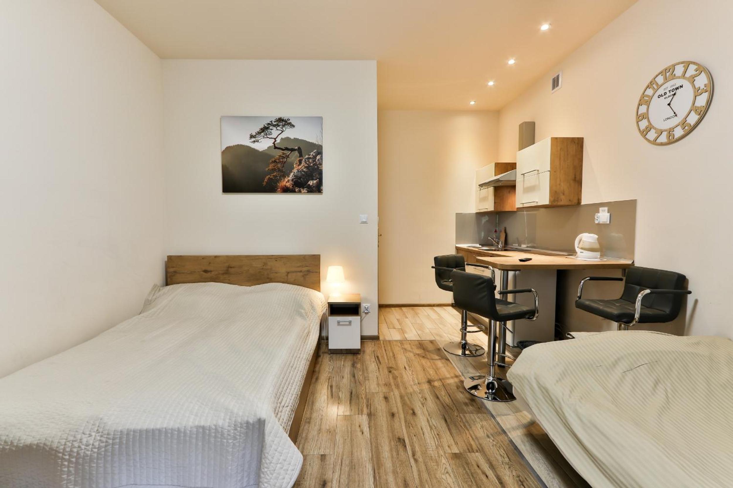 One-Bedroom Suite - Photo 1