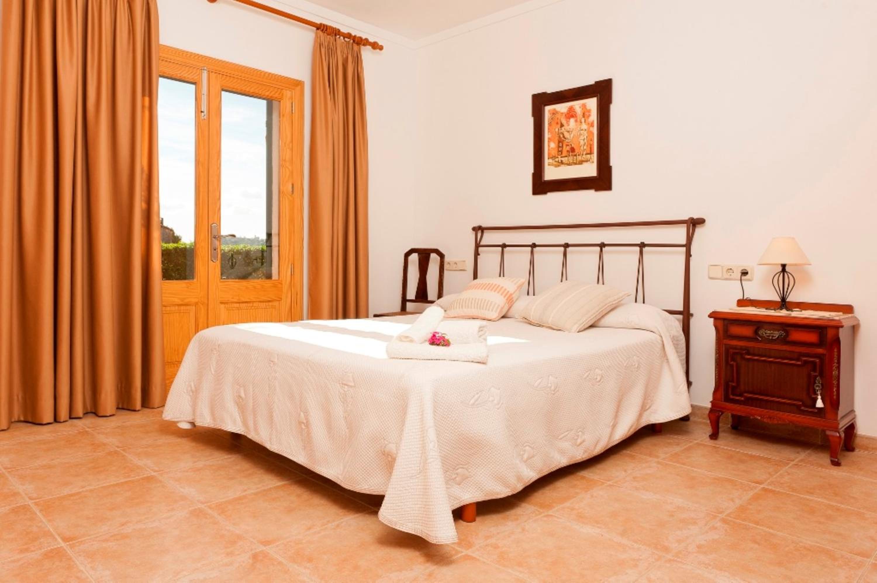 Villa photo 3