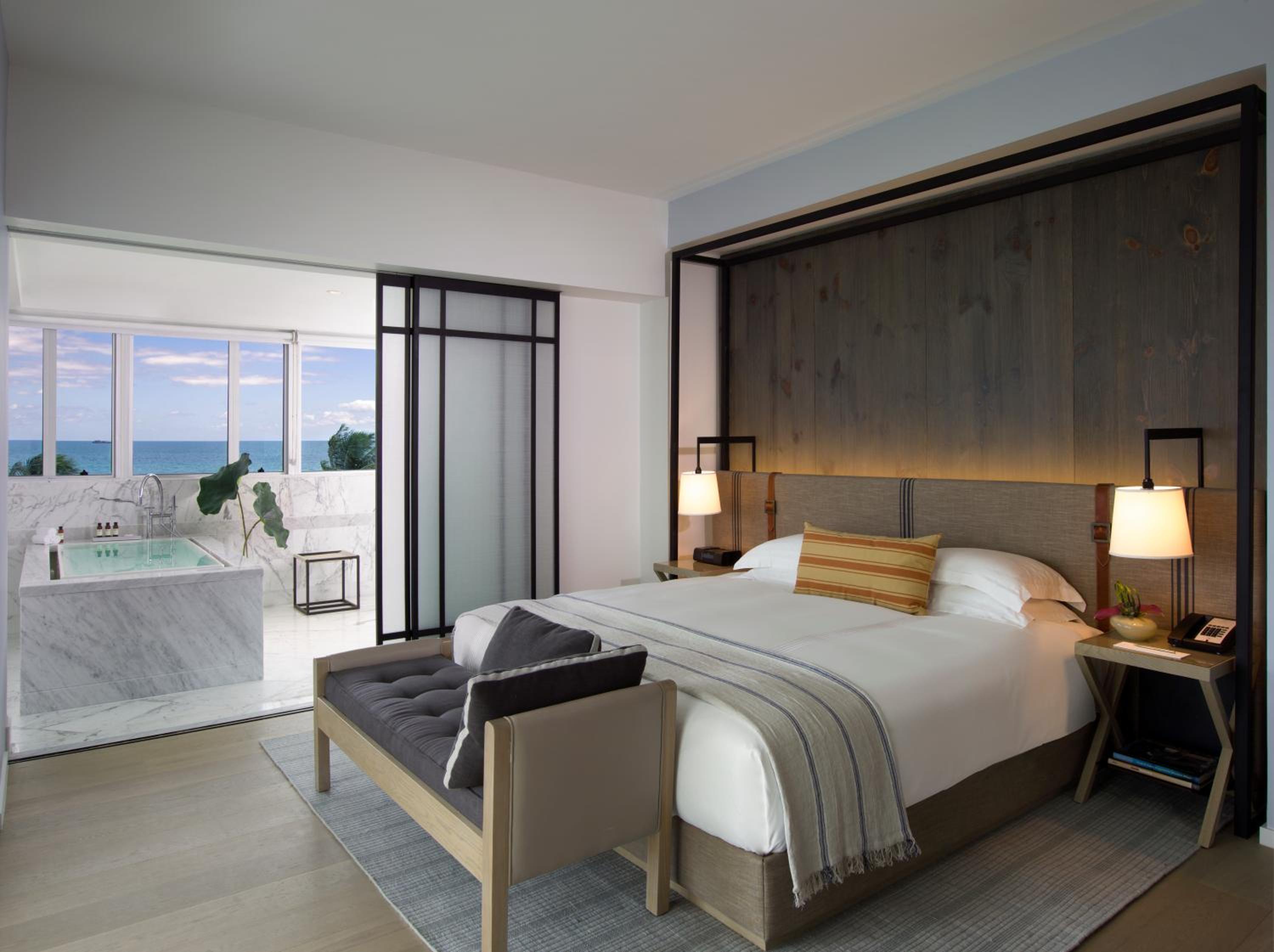 King Suite with Balcony - Photo 1