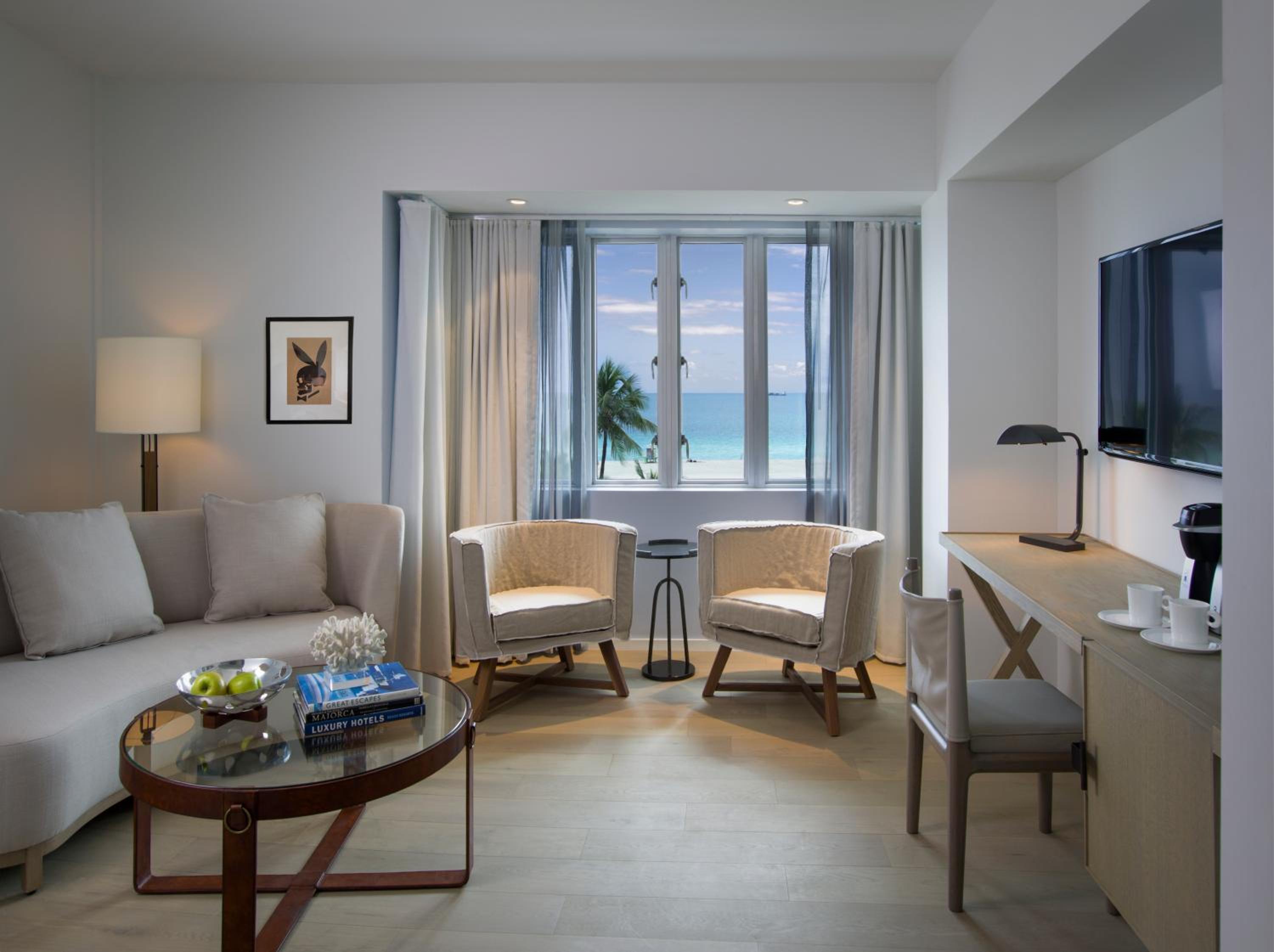 King Suite - Photo 2