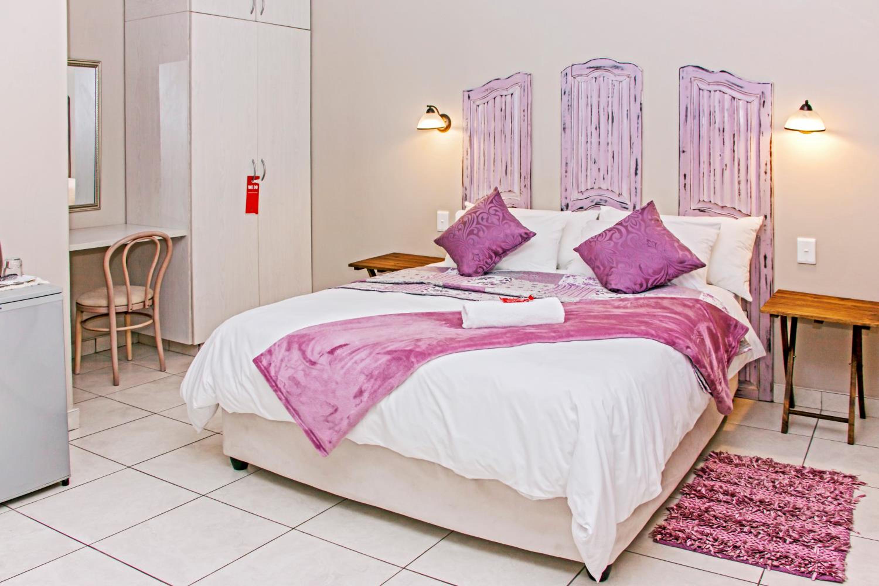 Double Room - Photo 26