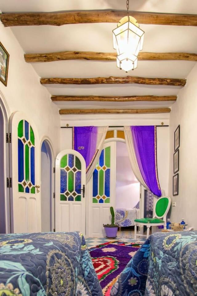 Superior Twin Room with City View - Photo 9