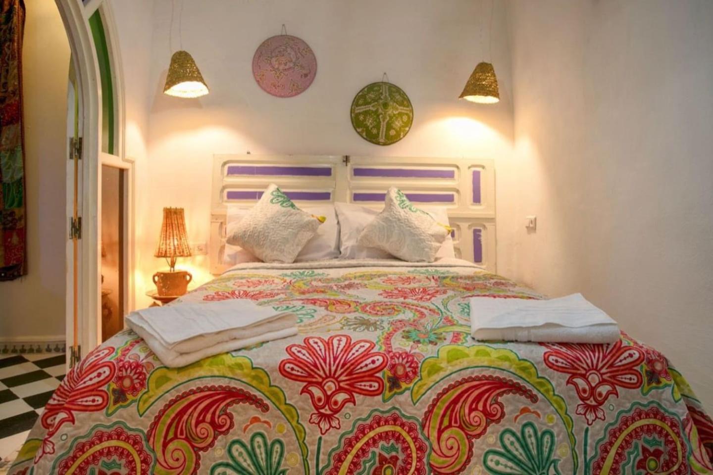 Double Room with Private Bathroom - Photo 6