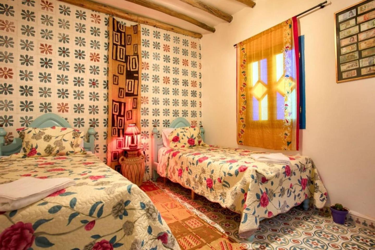 Standard Twin Room with Mountain View - Photo 6