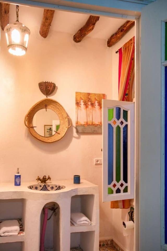 Double Room with Private Bathroom - Photo 8