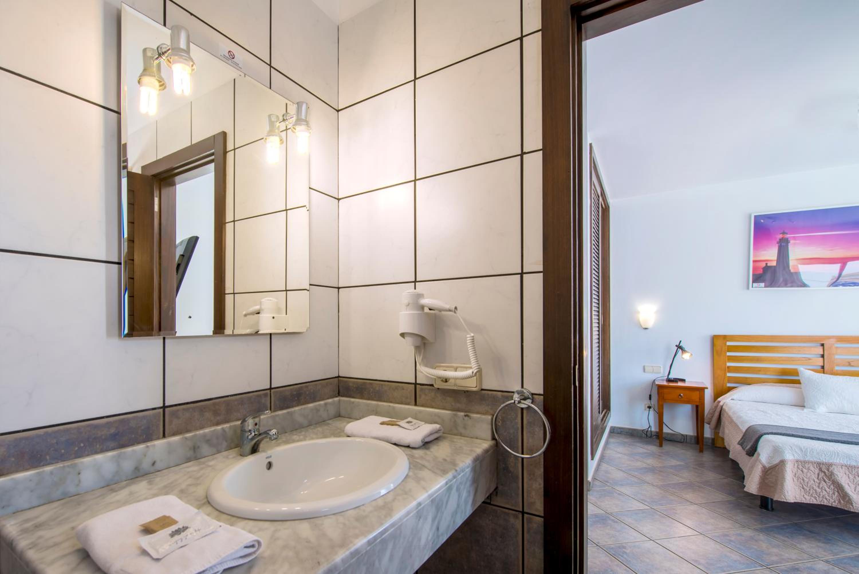 Three-Bedroom Villa with Private Pool (6 Adults) photo 2