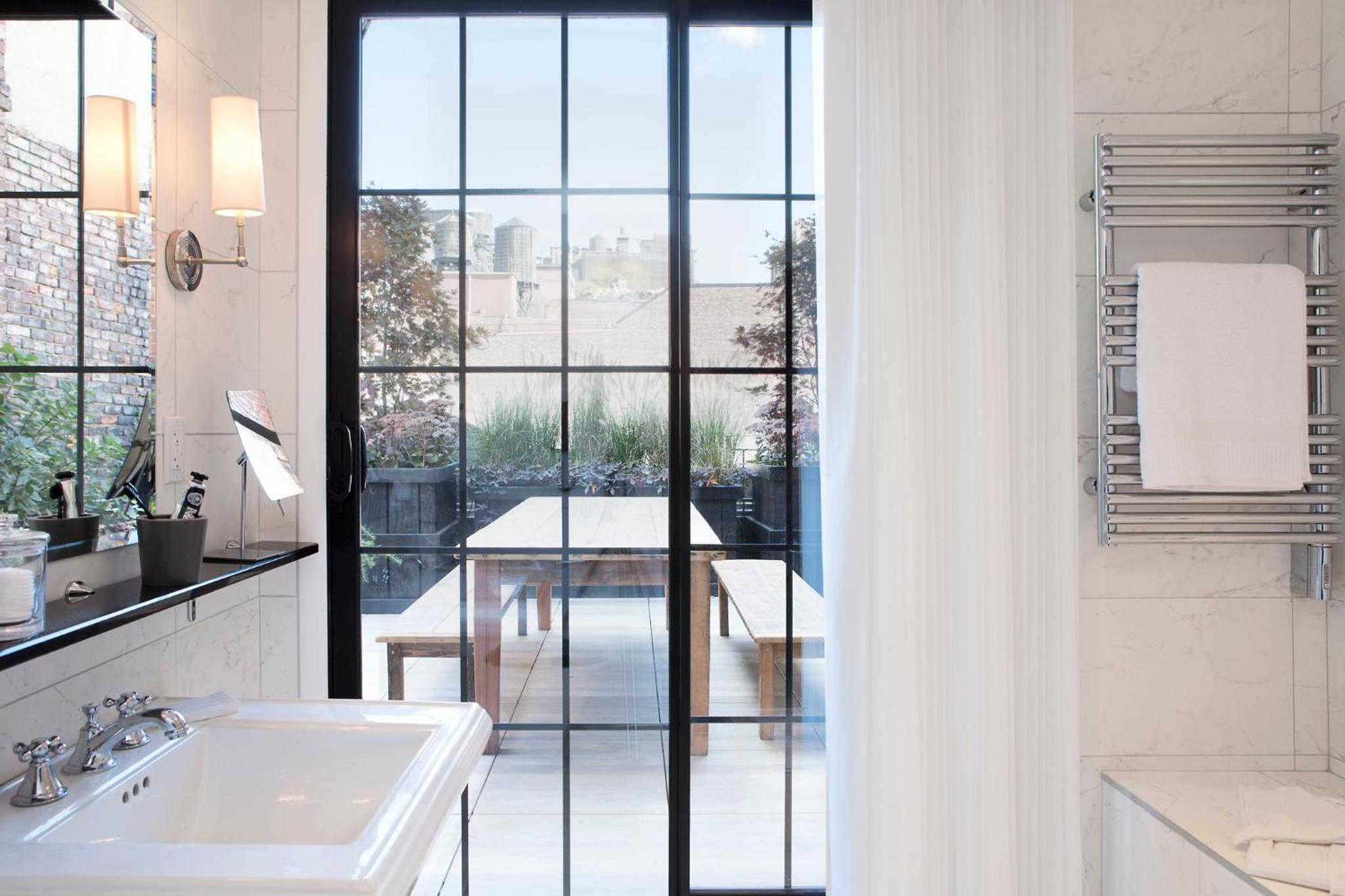 Penthouse With Private Terrace