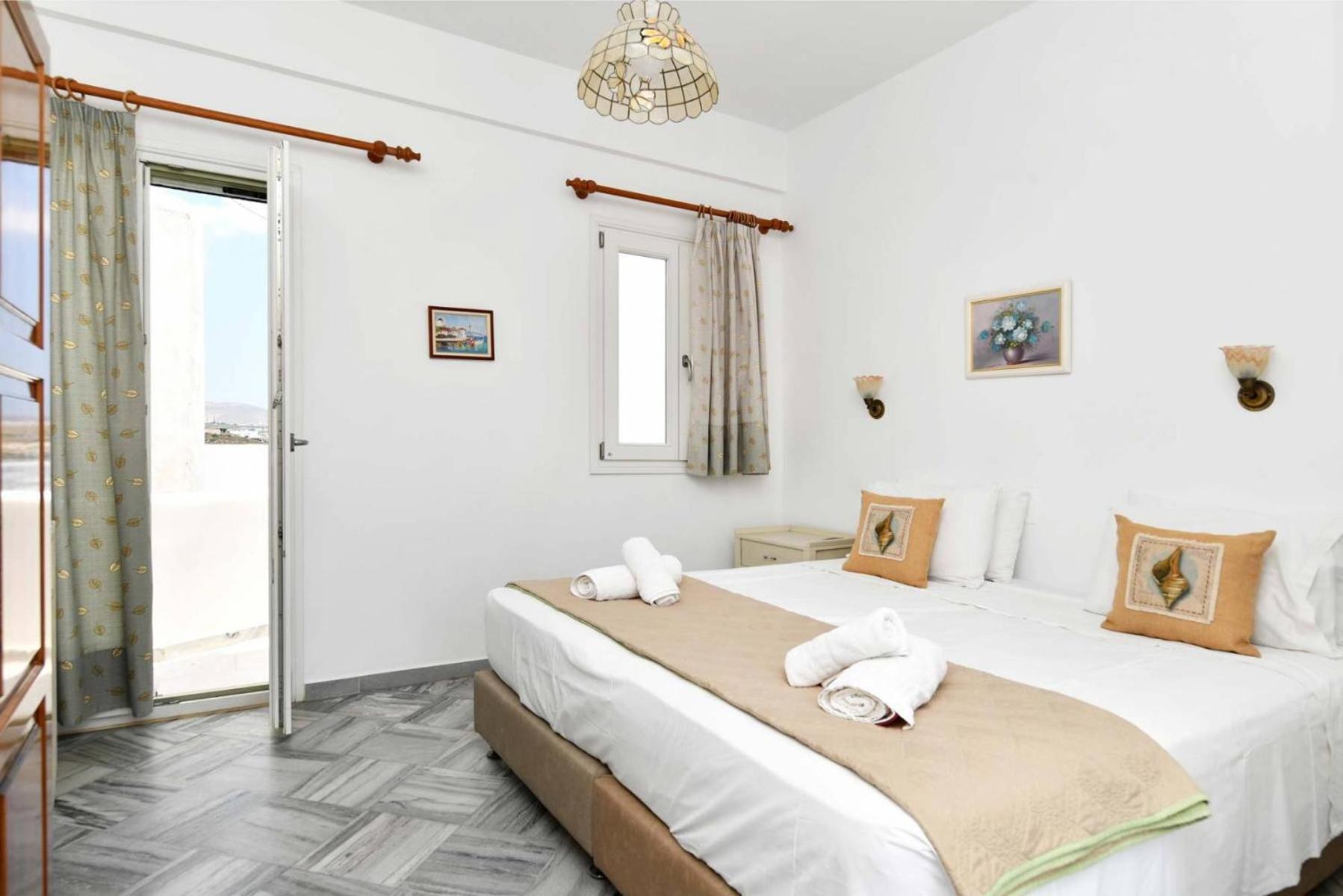Studio with Side Sea View (2 Adults) photo 3