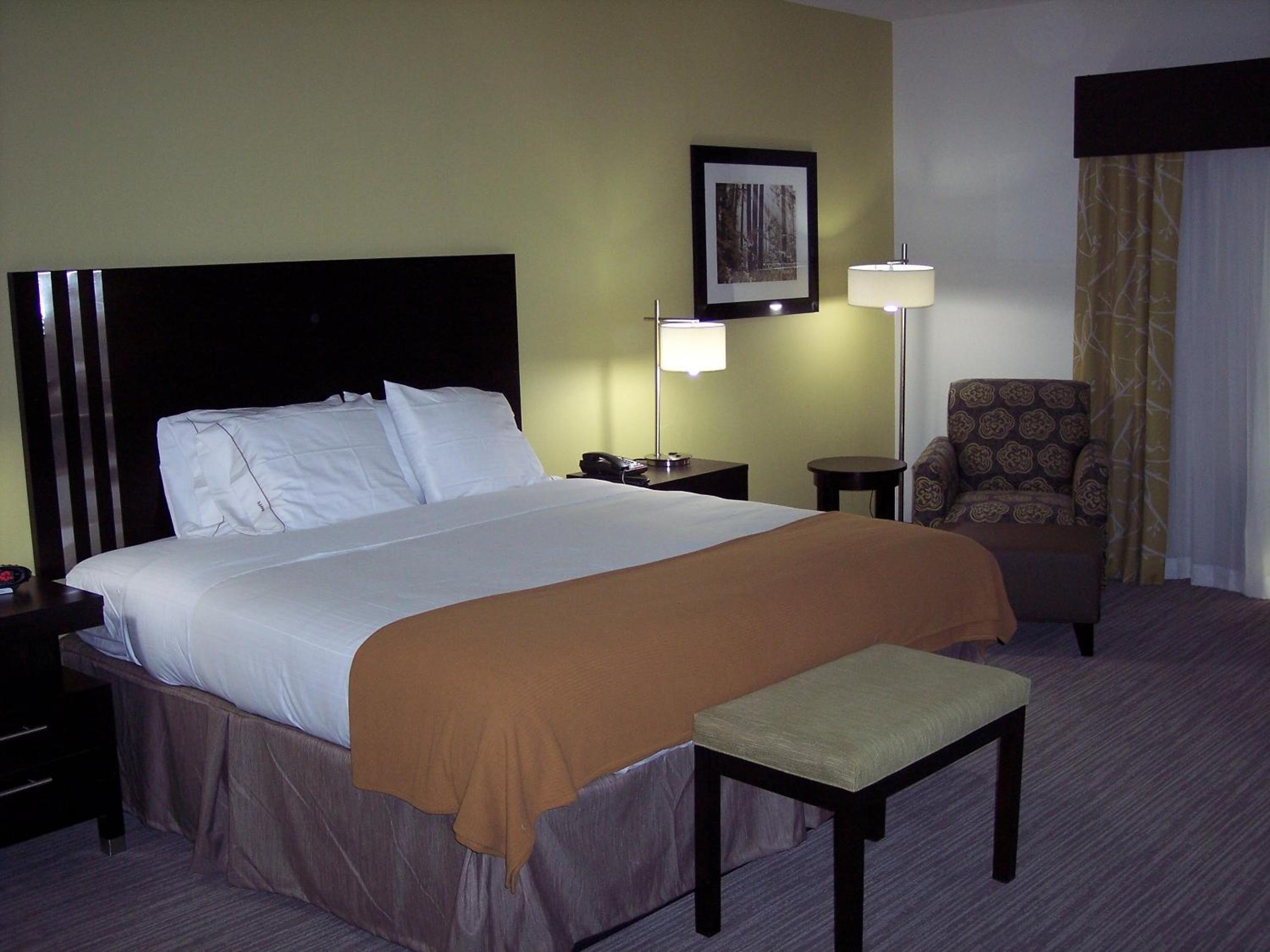 Standard King Room - Photo 1
