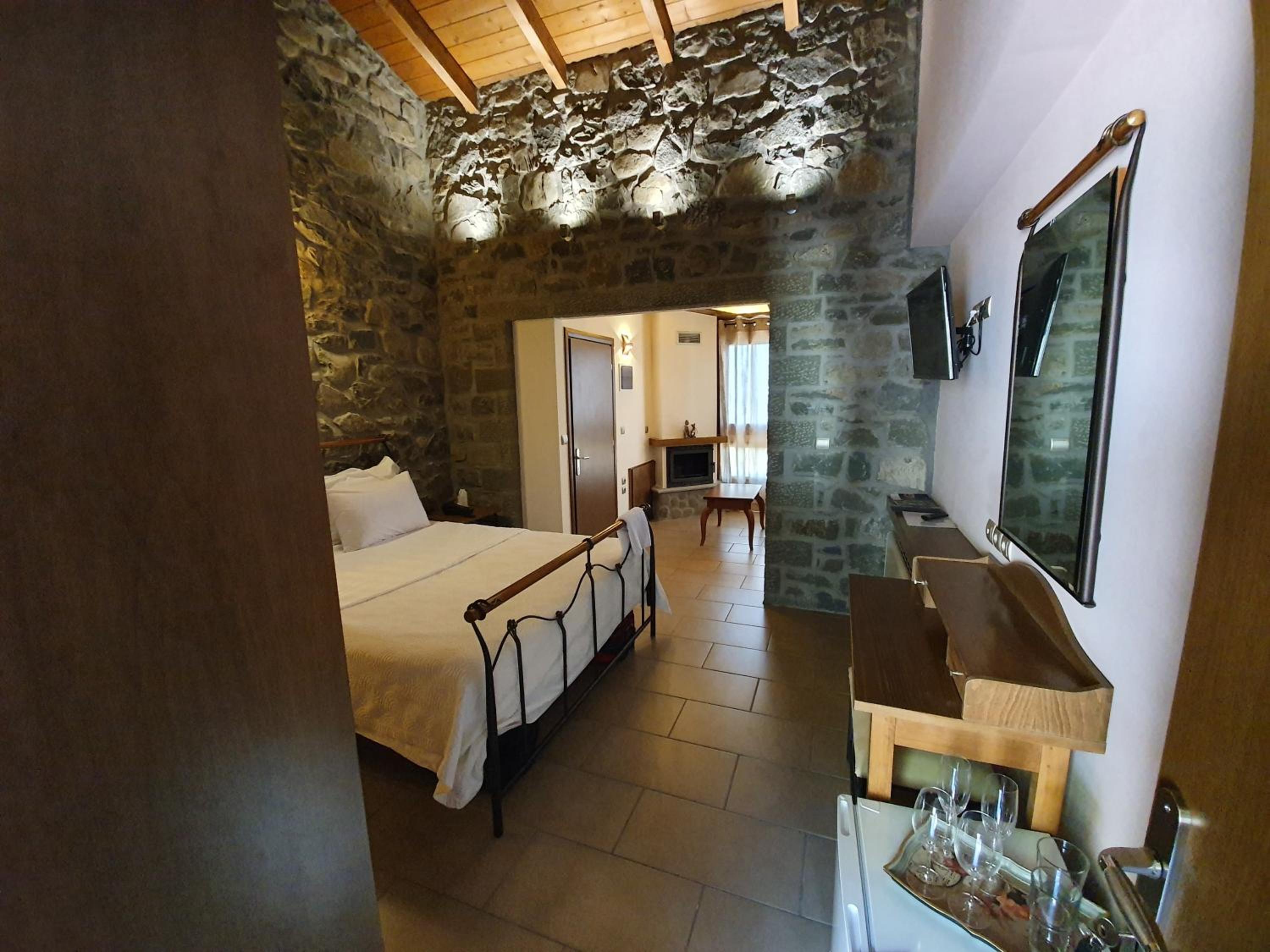 Junior Suite with City View photo 3