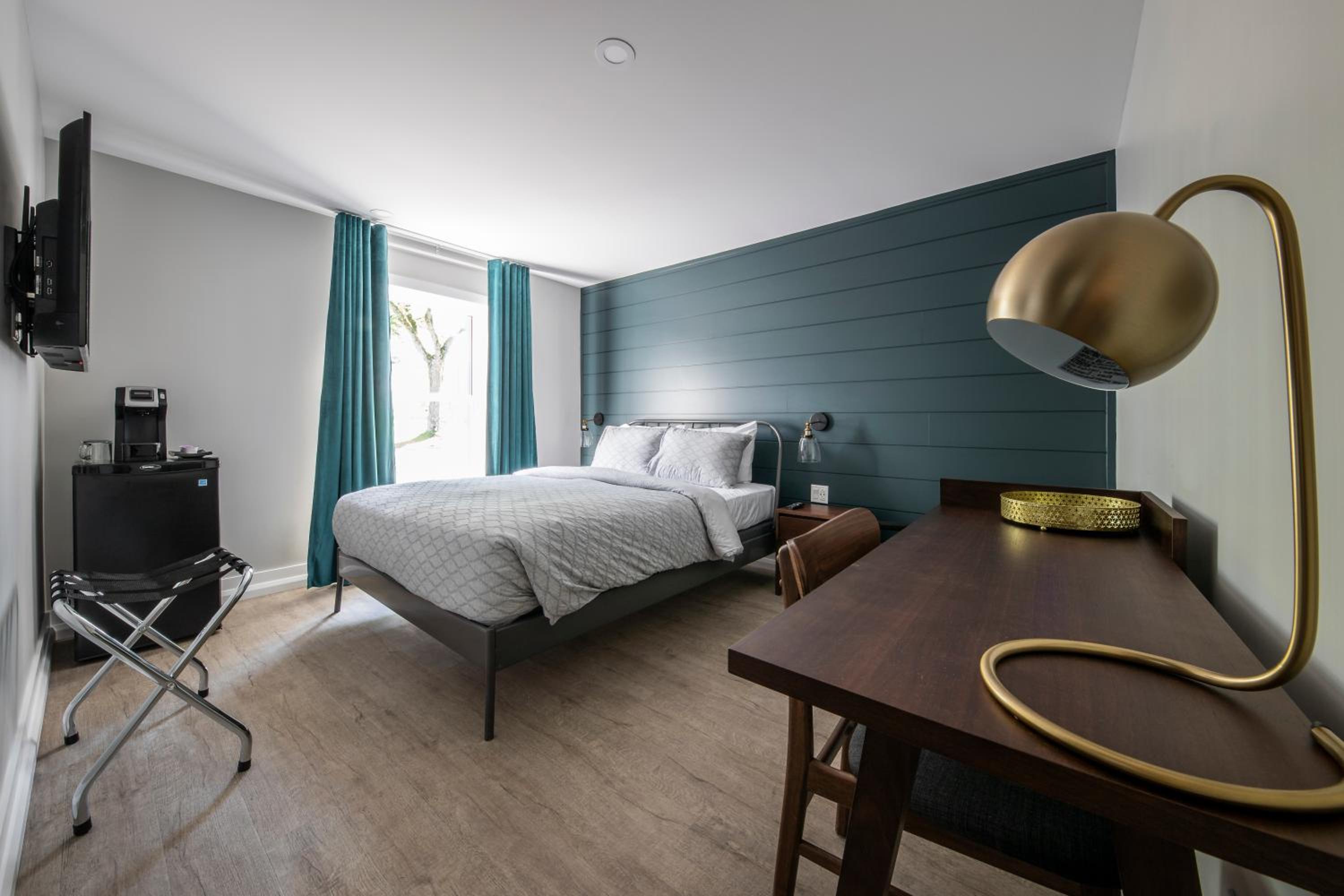 Queen Room