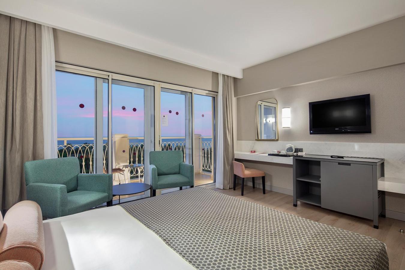 Standard Double or Twin Room with Sea View